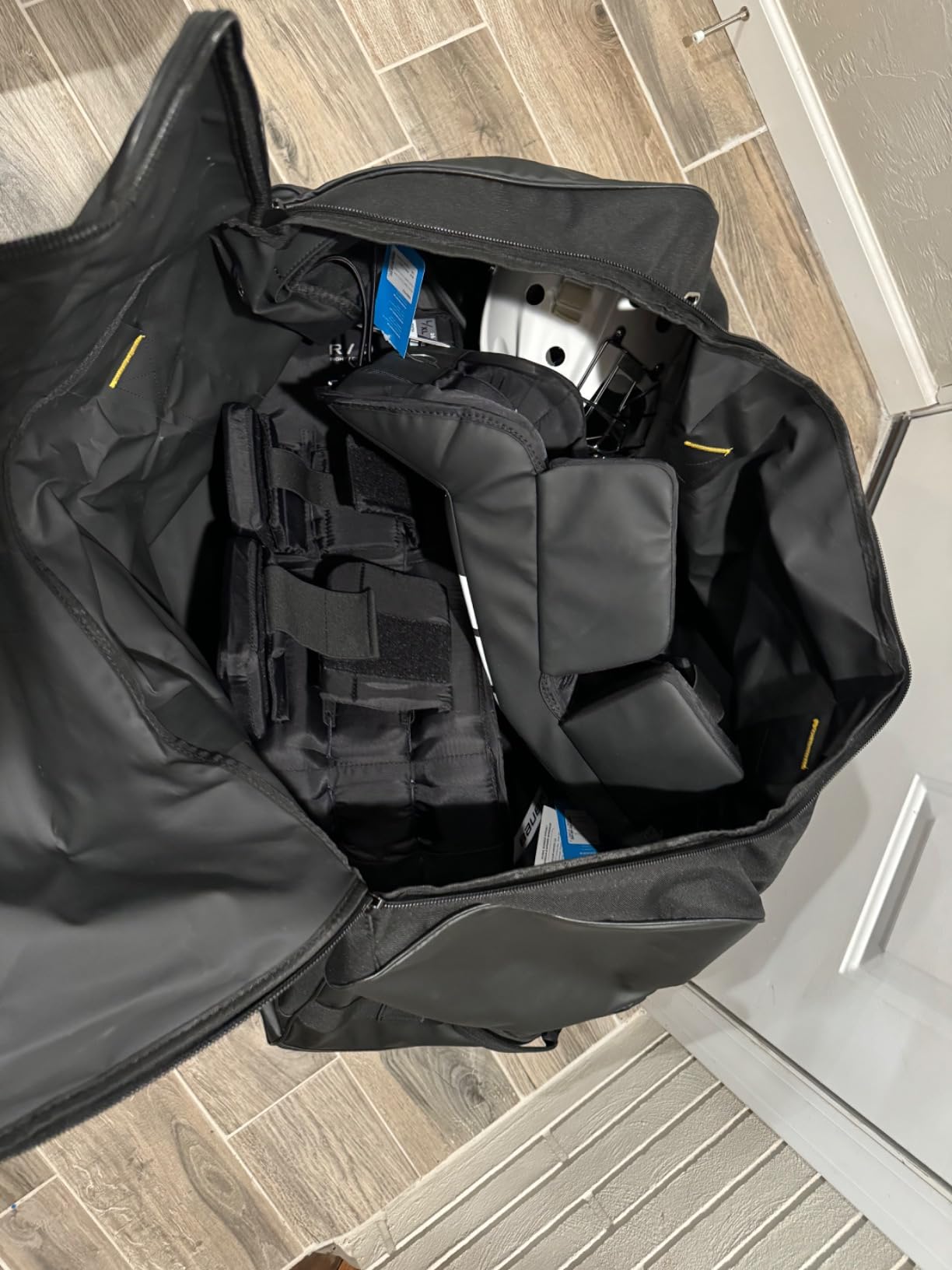 TronX Stryker Core Large Senior Adult Carry Ice Hockey Wheeled Equipment Bag customer photo 1