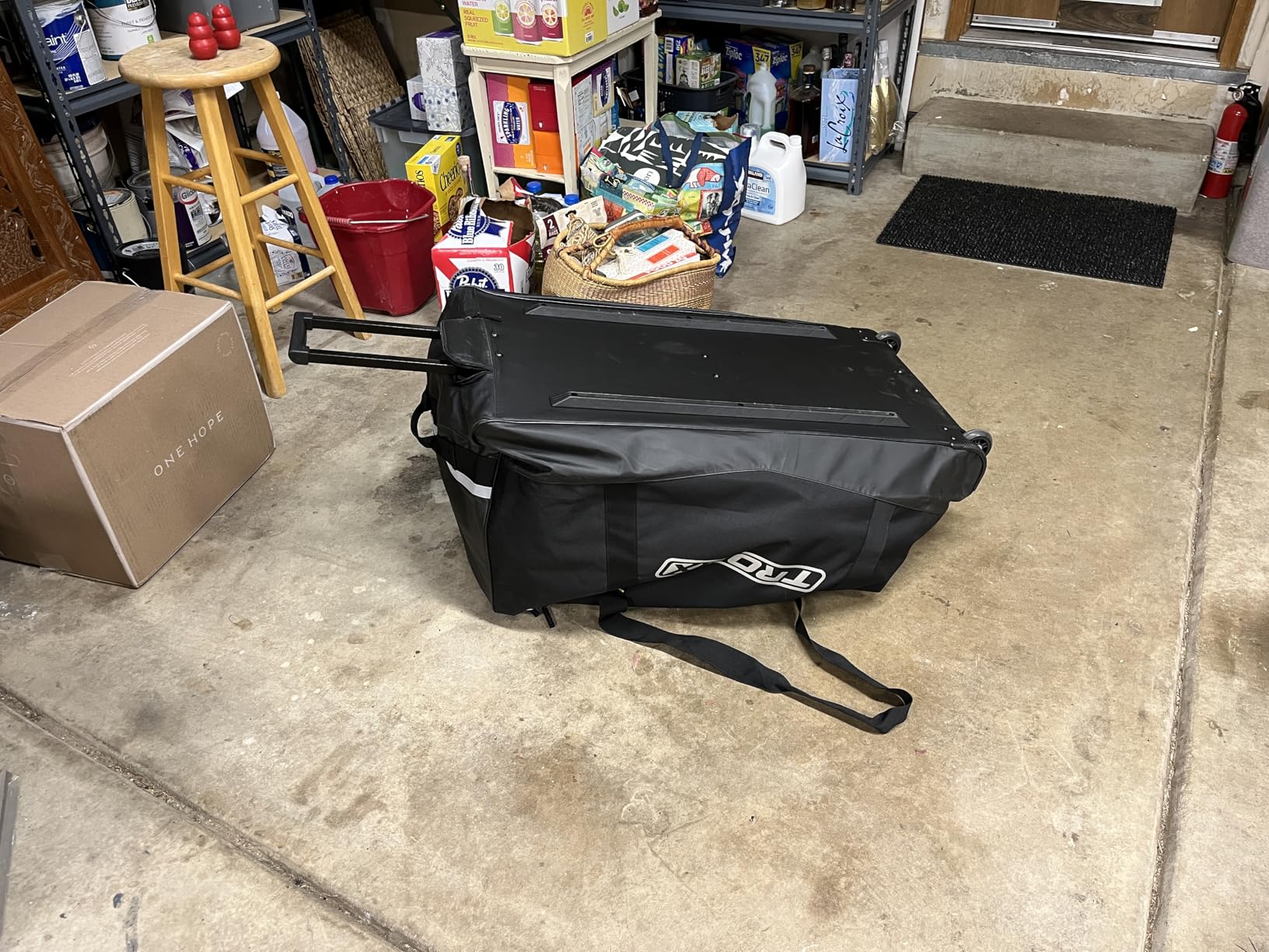 TronX Stryker Core Large Senior Adult Carry Ice Hockey Wheeled Equipment Bag customer photo 2