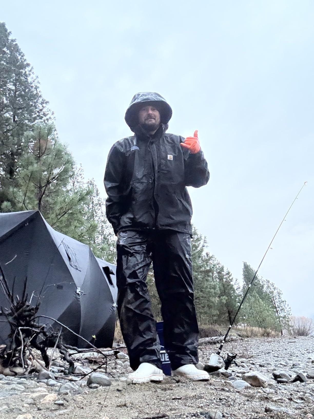 VEVOR Portable Pop-Up Ice Fishing Tent, 1-8 Person Insulated Shelter, Hub-Style Shanty for Winter Fishing, Waterproof Oxford Ice Cube with Anchors/Ropes/Carrying Bag customer photo 2