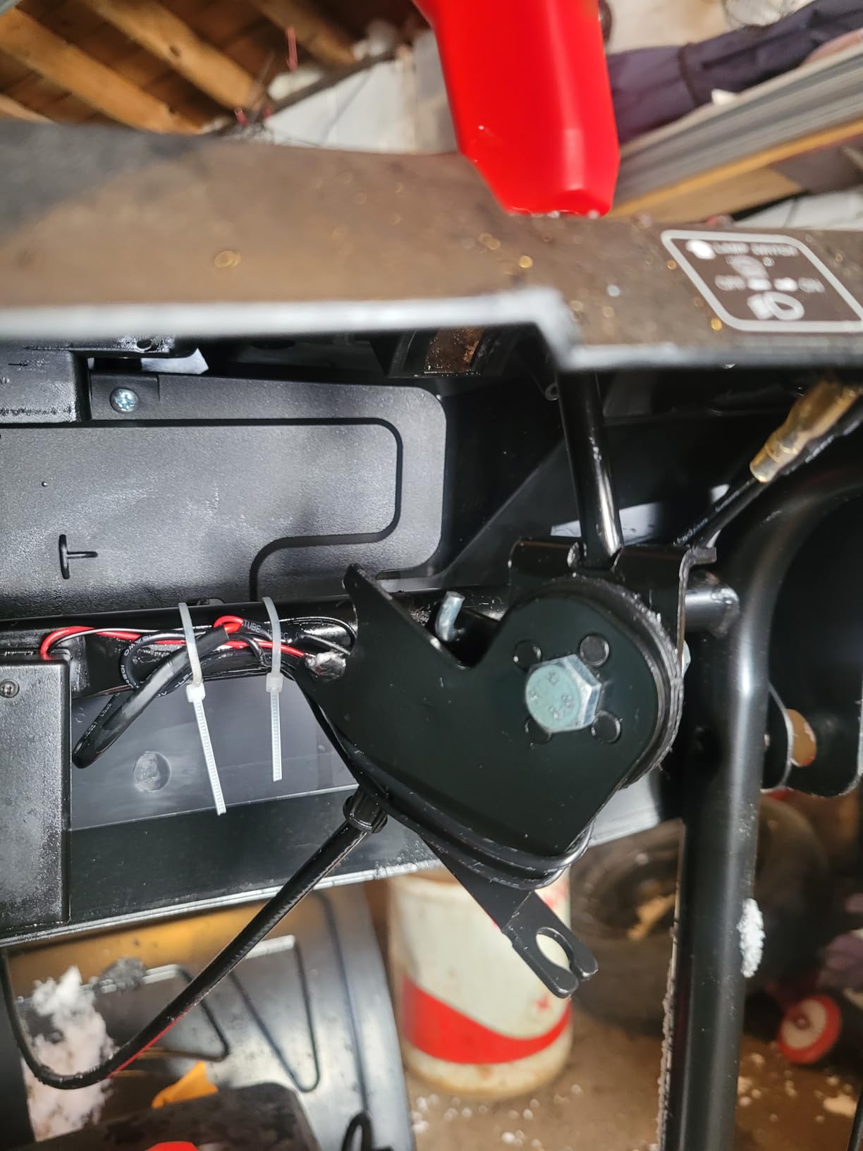 24-Inch Gas Snow Blower with 212cc 4-Cycle OHV Engine, Recoil Start, 40Ft Snow Throwing for Decks, Driveways, and Sidewalks customer photo 2