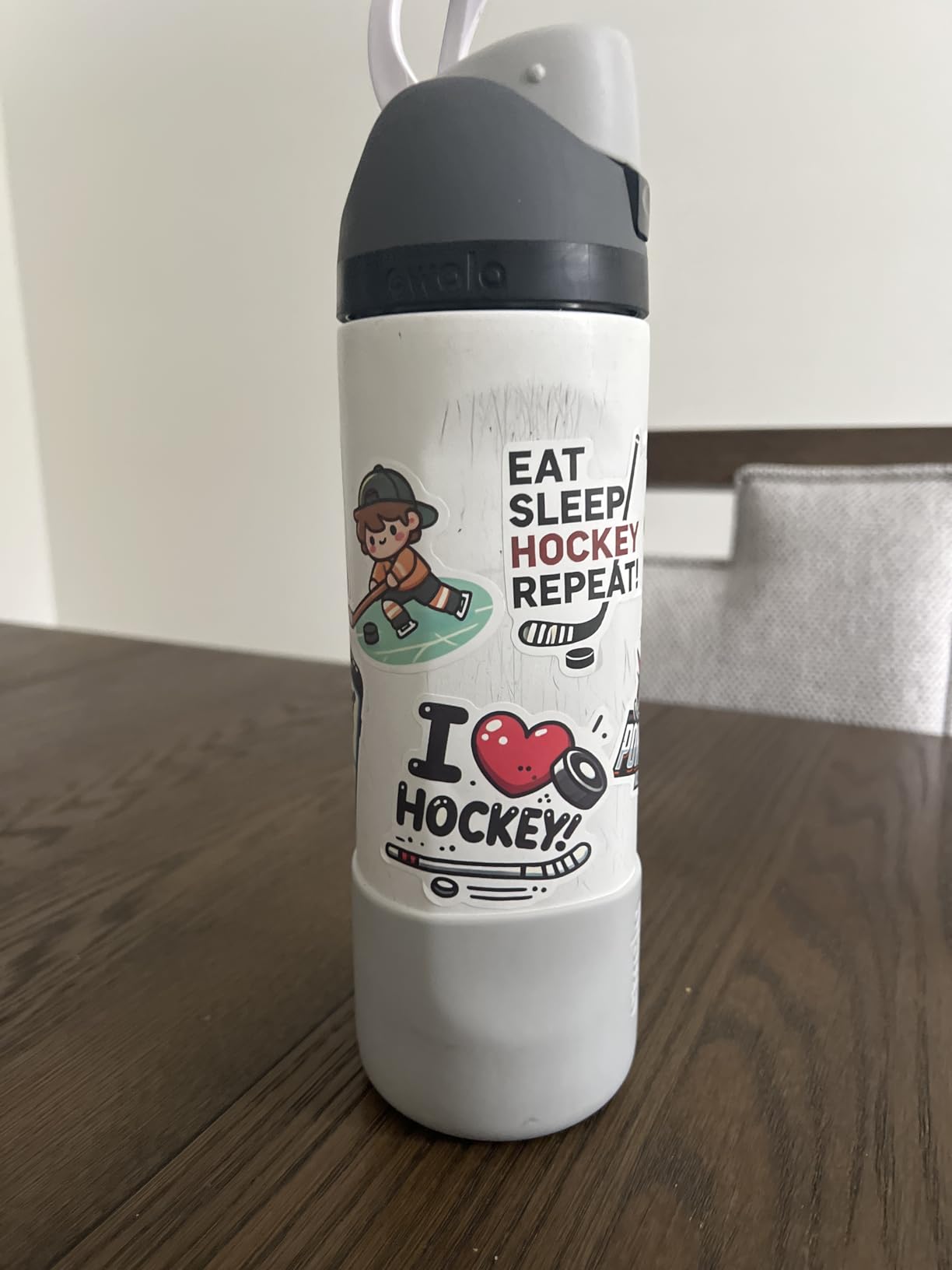 100 Pcs Hockey Stickers,Hockey Party Favors,Hockey Gifts for Boys 8-12,Waterproof Vinyl Stickers for Water Bottle Helmet Laptop Computer Skateboard customer photo 1