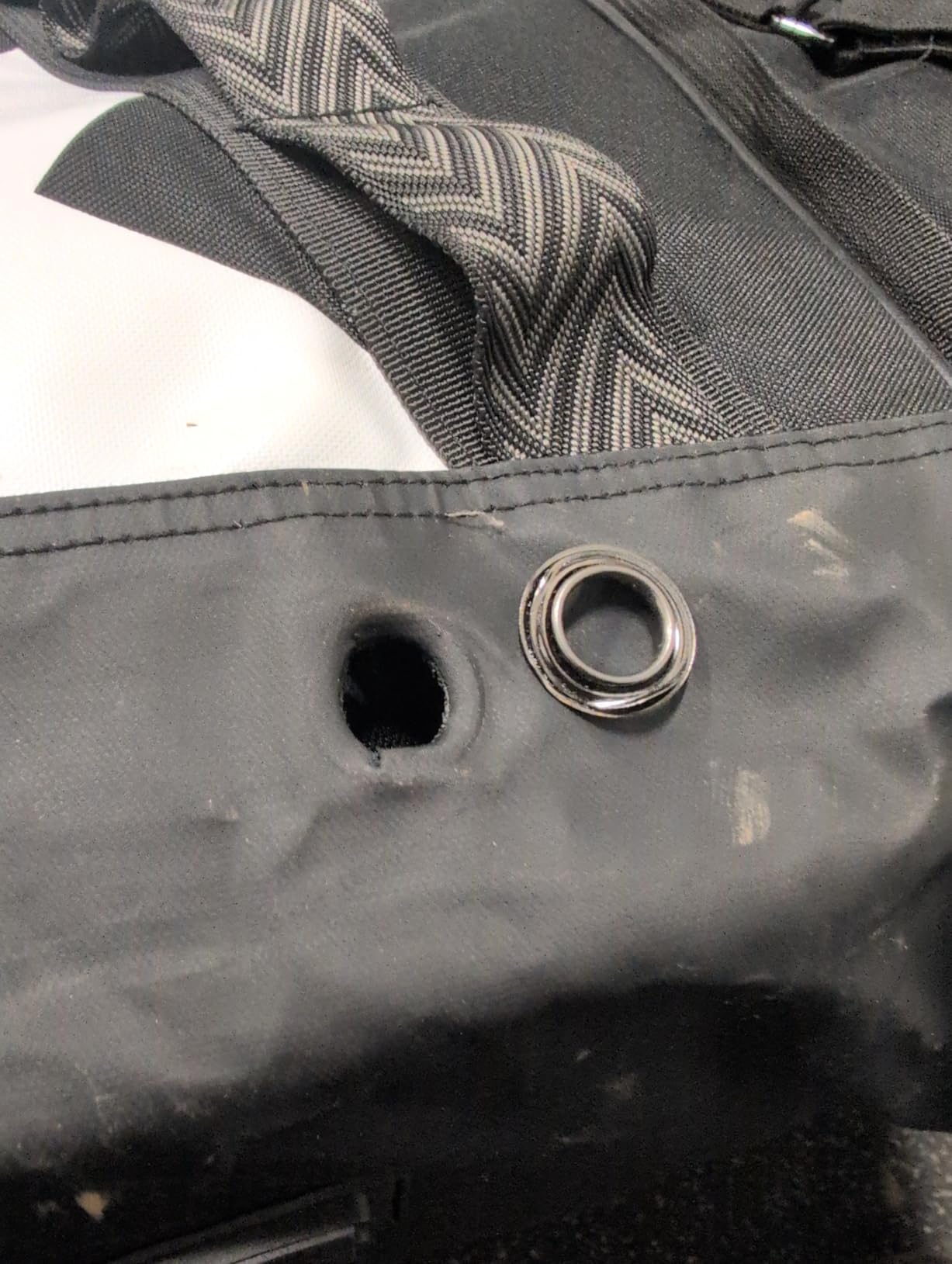 TRAILKICKER Extra Large Hockey Bag, Durable Sports Equipment Duffle with Multiple Pockets customer photo 1