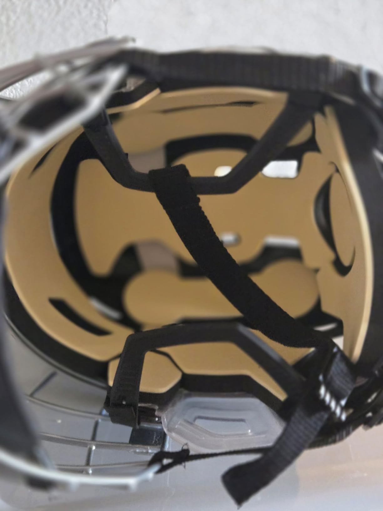 Ice Hockey Helmet Breathable Hockey Helmet with Cage for Youth Adult customer photo 2