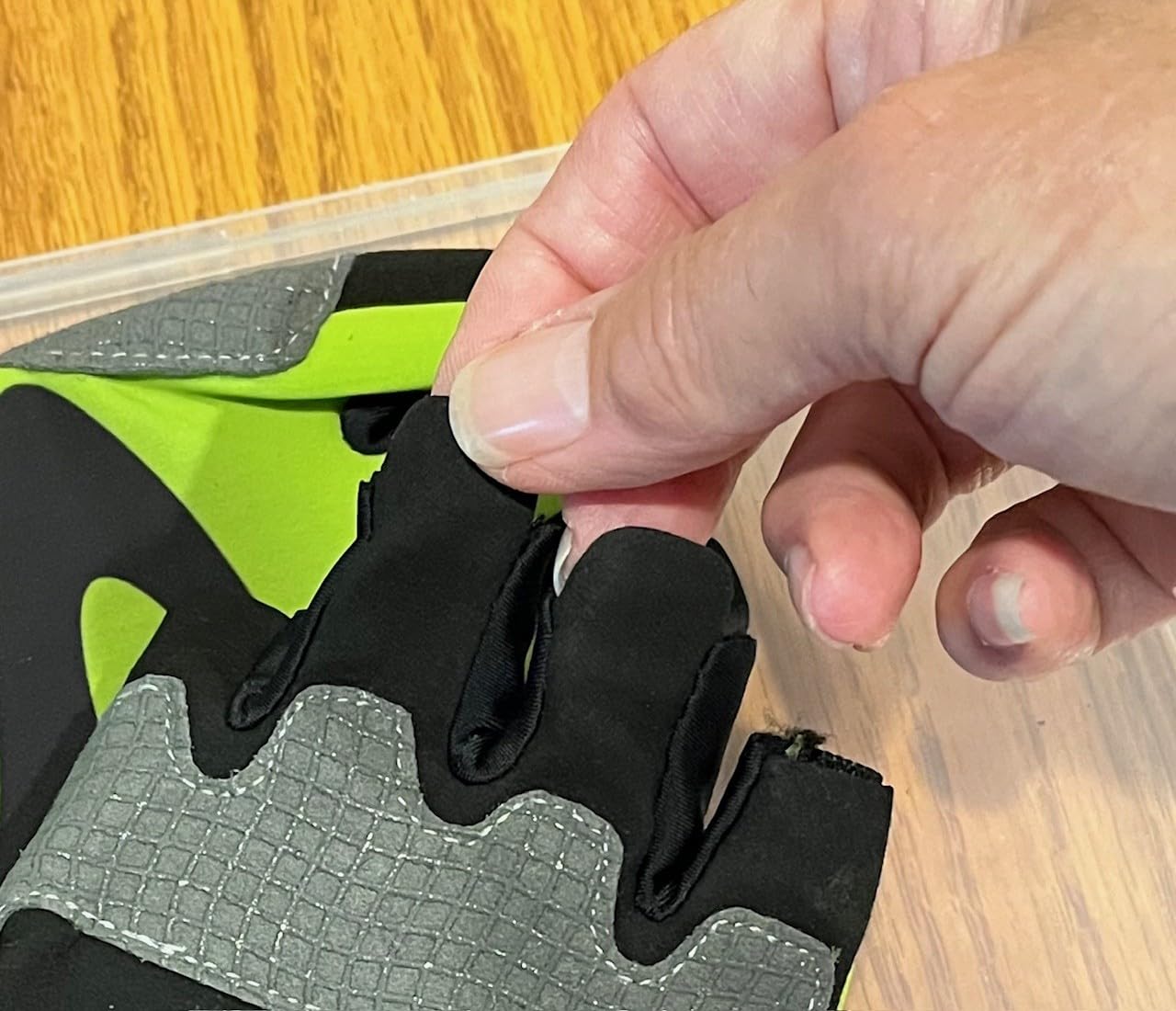 Wheelchair Gloves Half-Finger with Anti-Blister Padding & Shock Absorption for Men Women customer photo 1