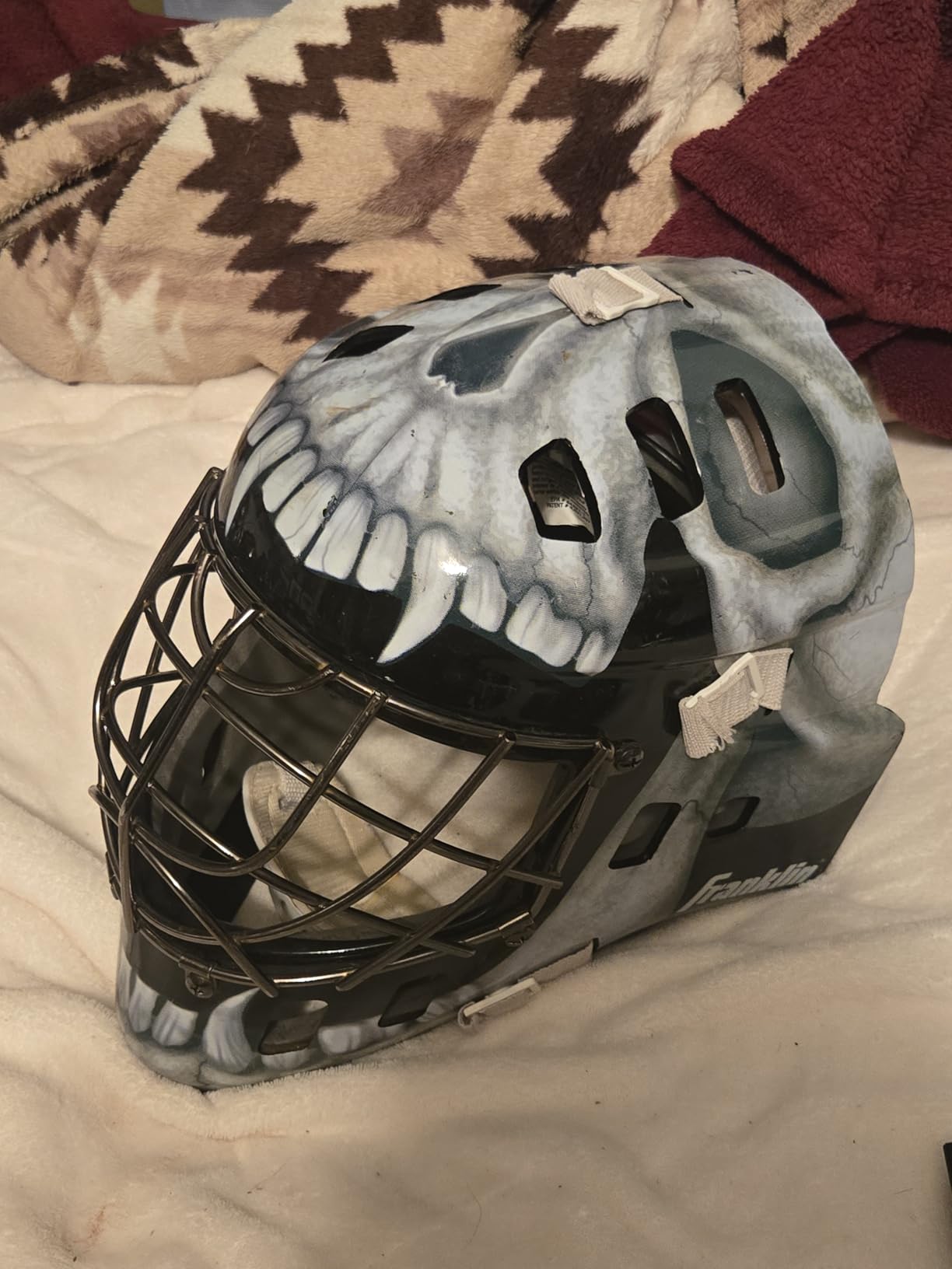 Universal Hockey Helmet Repair Kit, Ice Hockey Helmet Replacement Parts, Face Mask Cage Fix Kit, Includes Replacement J Clips, R Clips, Posts & Bolts (US Standard), for Kids, Teens, Adults customer photo 1