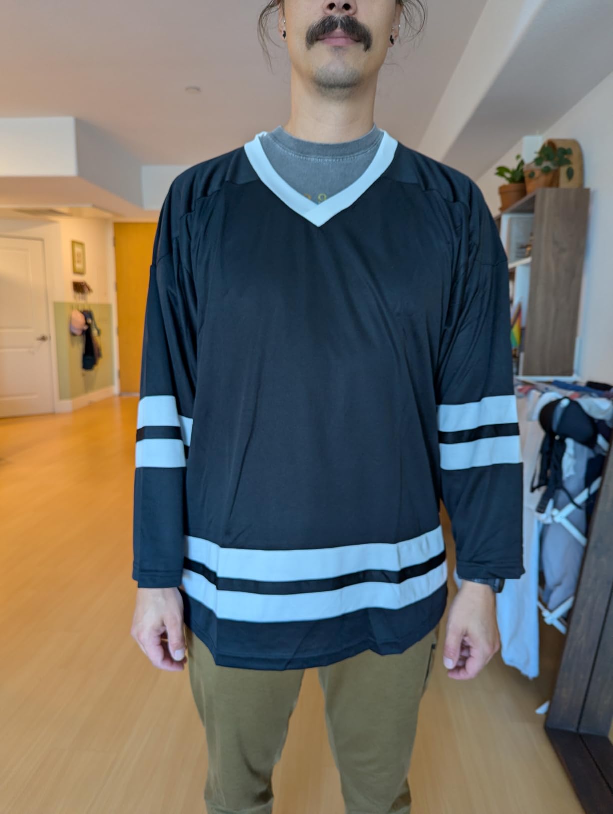 Blank Hockey Training Jersey Lightweight Fabric Long Sleeve for Ice Hockey Jersey Quick Dry Feature and V Neck Style customer photo 1