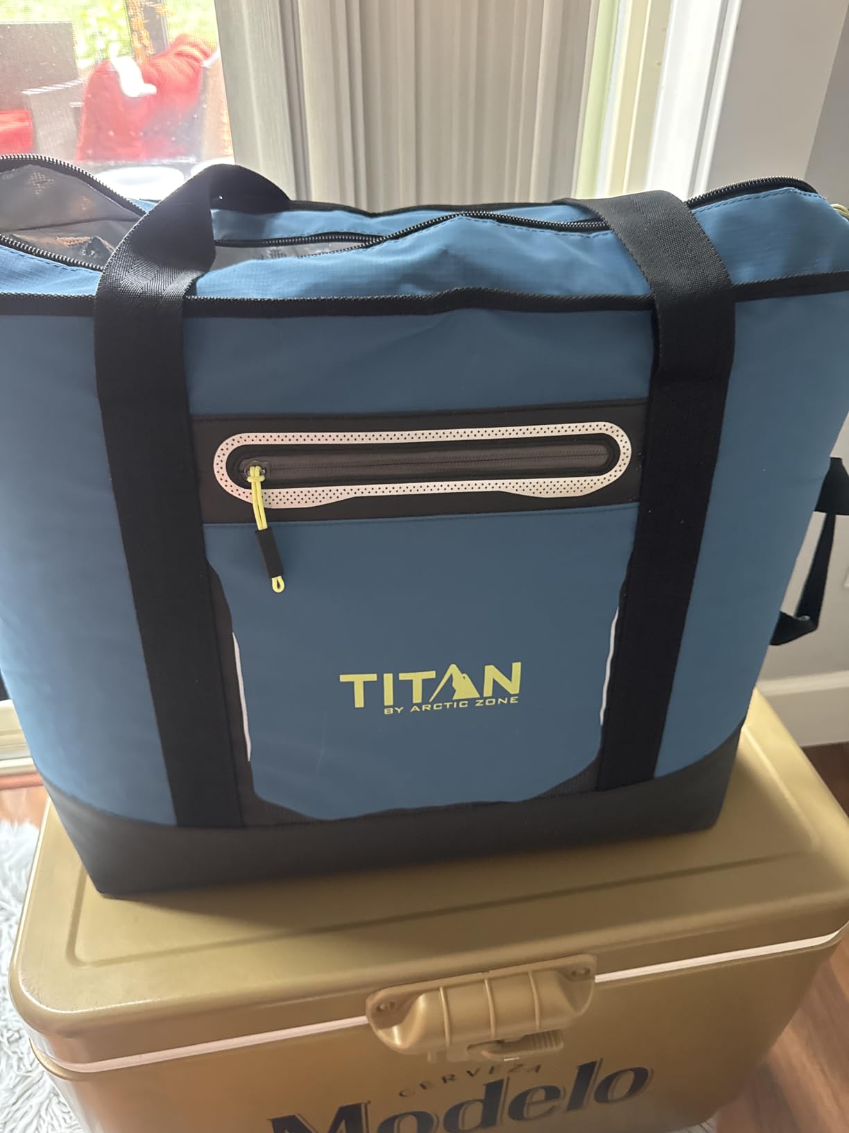 Titan by Arctic Zone Soft Sided Cooler Tote, Insulated Bag with Handle, Shoulder Strap, and Zipper for Lunch, Picnic, and Travel, 30 Can Capacity customer photo 1