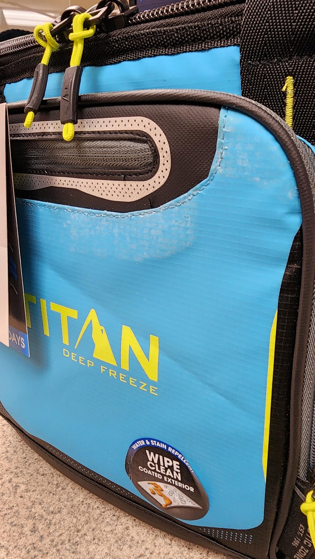 Titan by Arctic Zone Soft Sided Cooler Tote, Insulated Bag with Handle, Shoulder Strap, and Zipper for Lunch, Picnic, and Travel, 30 Can Capacity customer photo 2
