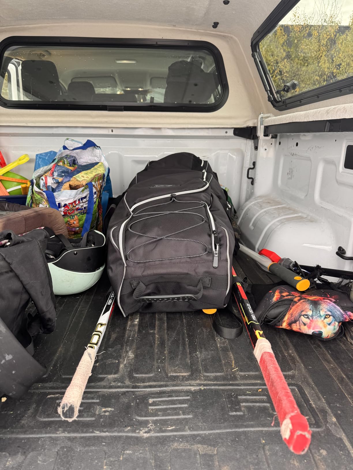 41-Inch Hockey Bag with Wheels, Large Ice Hockey Duffel Travel Bag for Equipment & Gear, 2 Sticks Field Hockey Bag with Separate Shoe Compartment customer photo 2