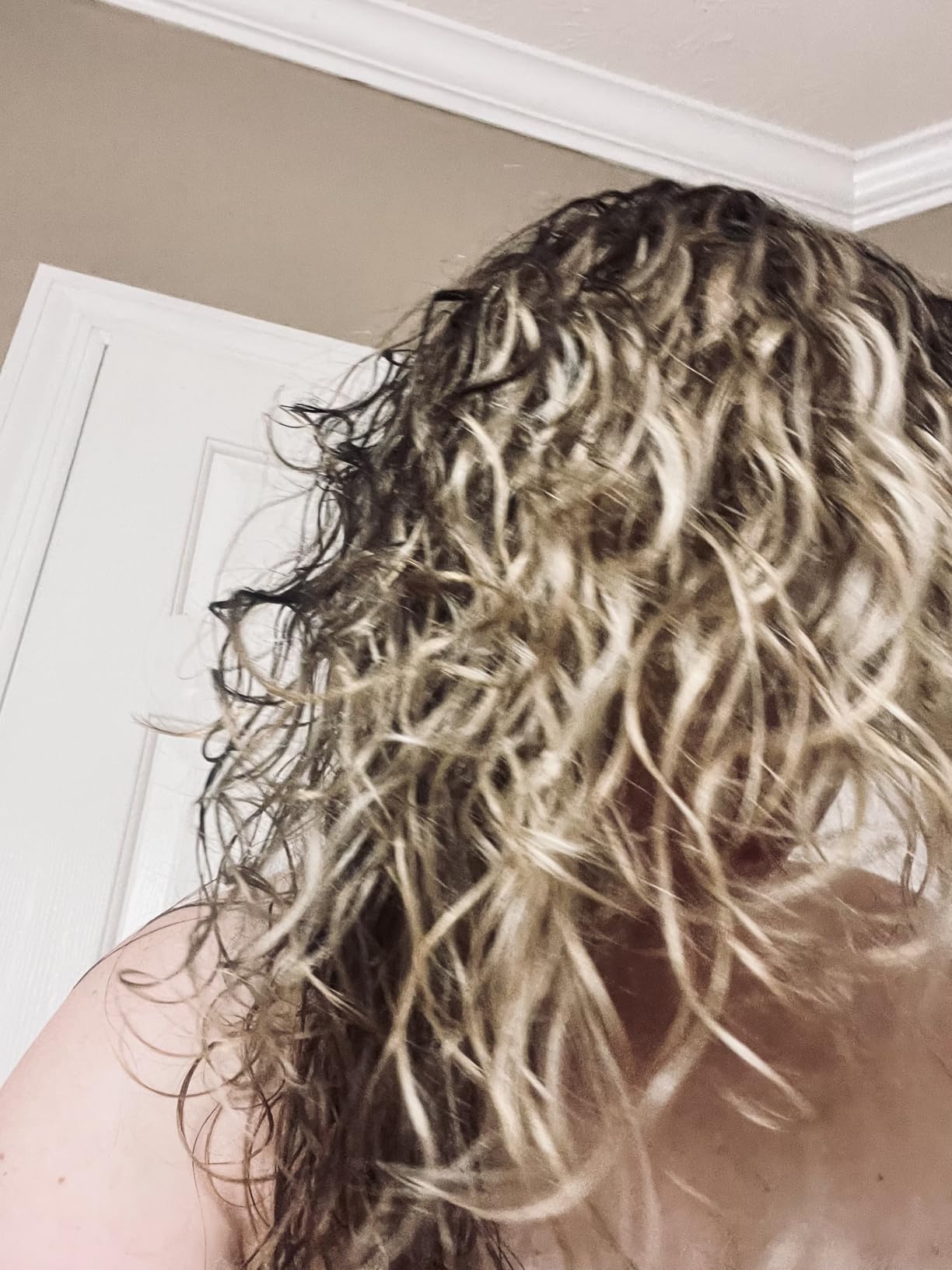 Curl Defining Brush, Curly Hair Brush Products for Effortlessly Detangling Shaping and Styling Women's Men's Curls on All Wet or Dry Hair Types, Reduces Frizz customer photo 2