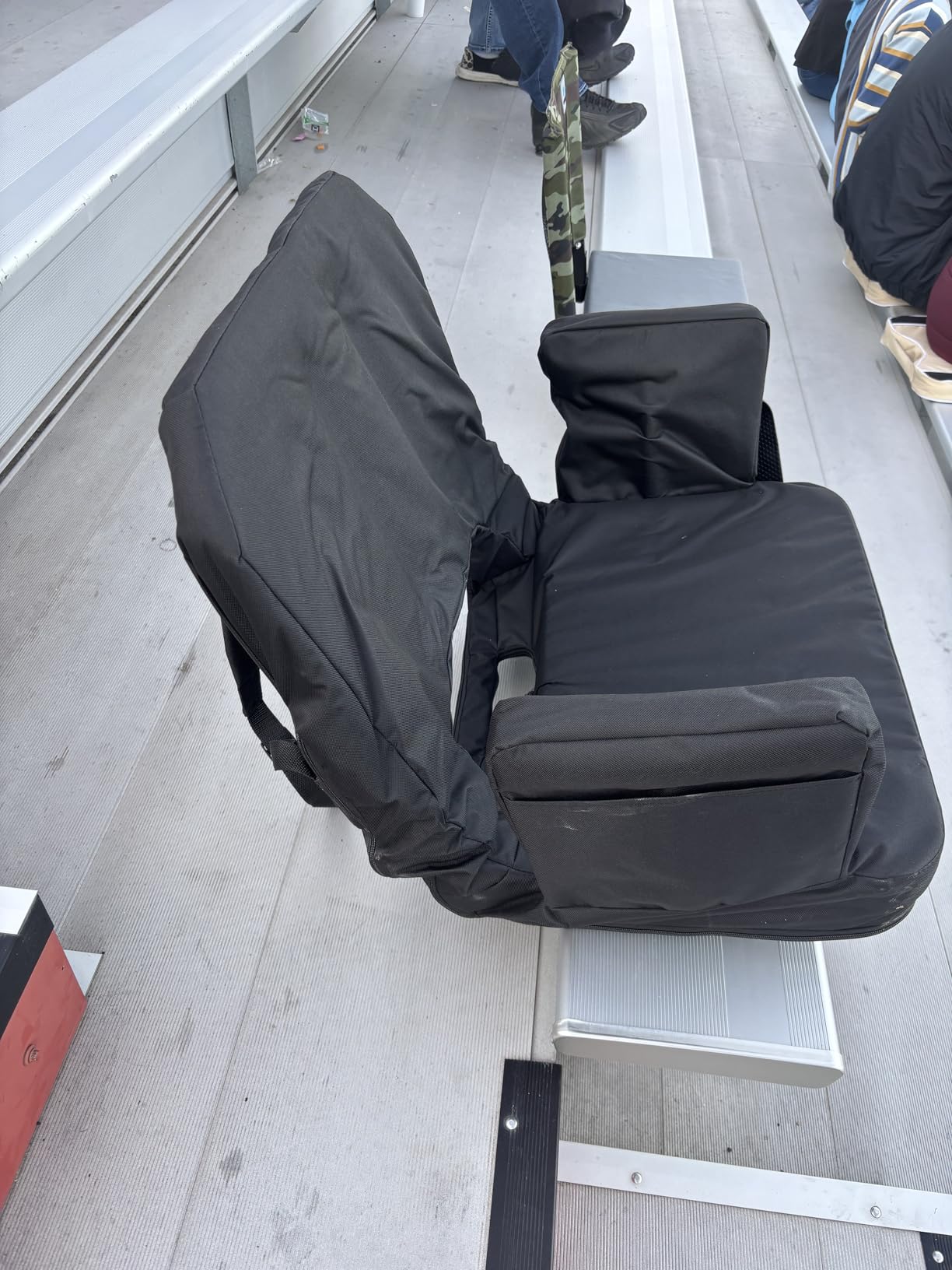 HOPERAN Heated Stadium Seats for Bleachers with Back Support - 3 Levels Bleacher Chairs with Back and Cushion and Armrest, Wide & Thick Padded Bleacher Seats, Stadium Chairs for Outdoor Sports Games customer photo 1