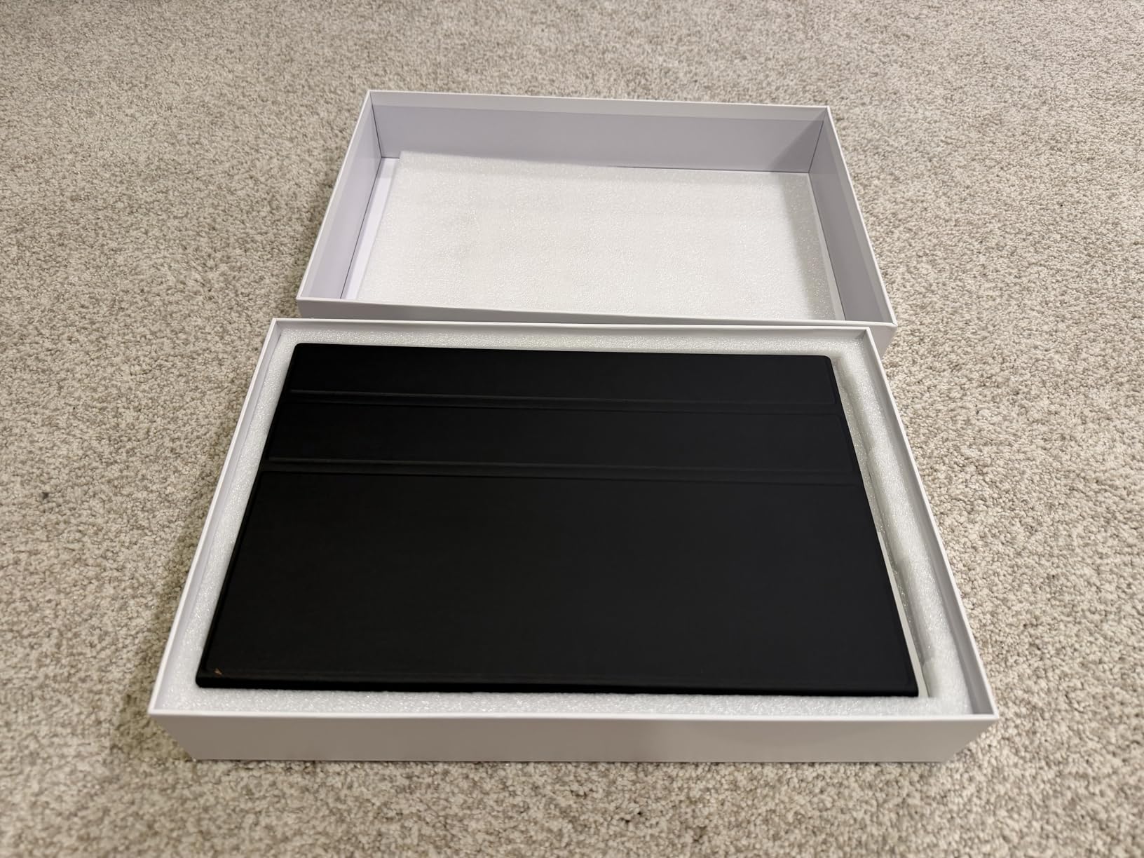 Newsoul 4K Portable Monitor 1200Nits Ultra Bright 16'' Laptop Monitor 2000:1 Contrast Fast IPS Matte Screen with USB-C HDMI VESA, Slim External Screen for Laptop/Phone/Game Console/Office/Travel customer photo 1