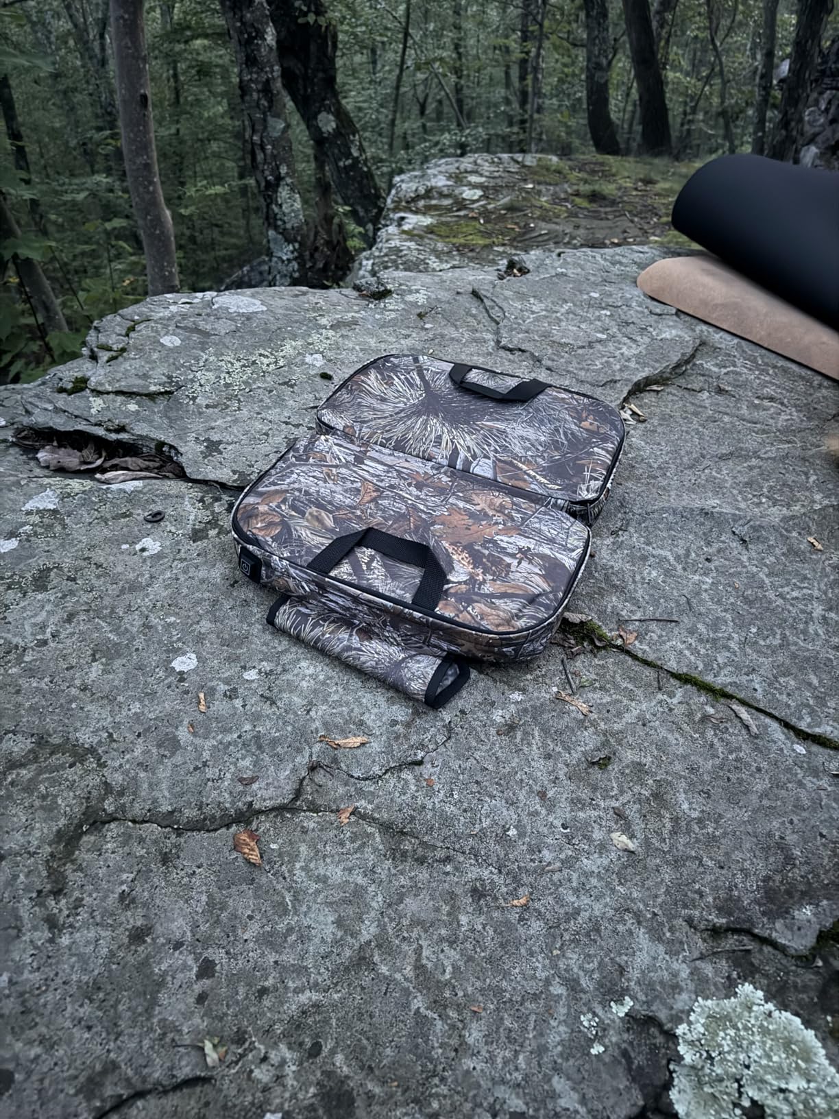 MYDAYS Portable Heated Hunting Seat Cushion, Foldable Heating Seat Pad for Outdoor Stadium Bleacher Camping Hunting, Power Bank Not Included (Camo) customer photo 1