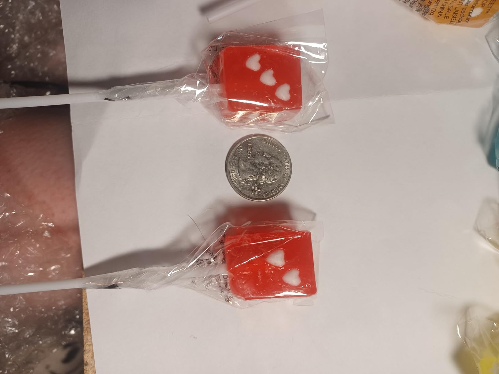 24 Ct Slap Shot Ice Hockey Puck Lollipops, Cool Mint VS Rich Chocolate, Individually Wrapped Sports Candy For Party Favors, Tournaments Awards, Senior Night Gifts, and Team Treats or Fan Events customer photo 2