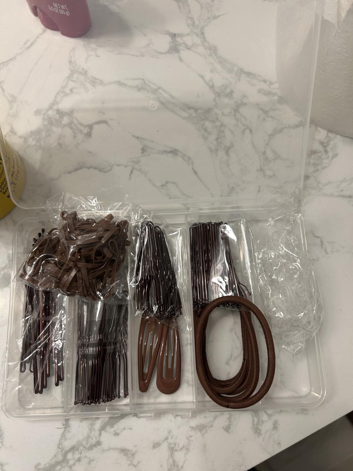 386Pcs Ballet Hair Styling Kit-Hair Wax Stick, 200 Elastic Ties, 50 Bobby Pins, 50 U-Pins, 10 Invisible Hair Bun Nets, 3 Combs&Brushes, 2 Loop Tools, Professional Dance Performance Kit w/Storage Box customer photo 1