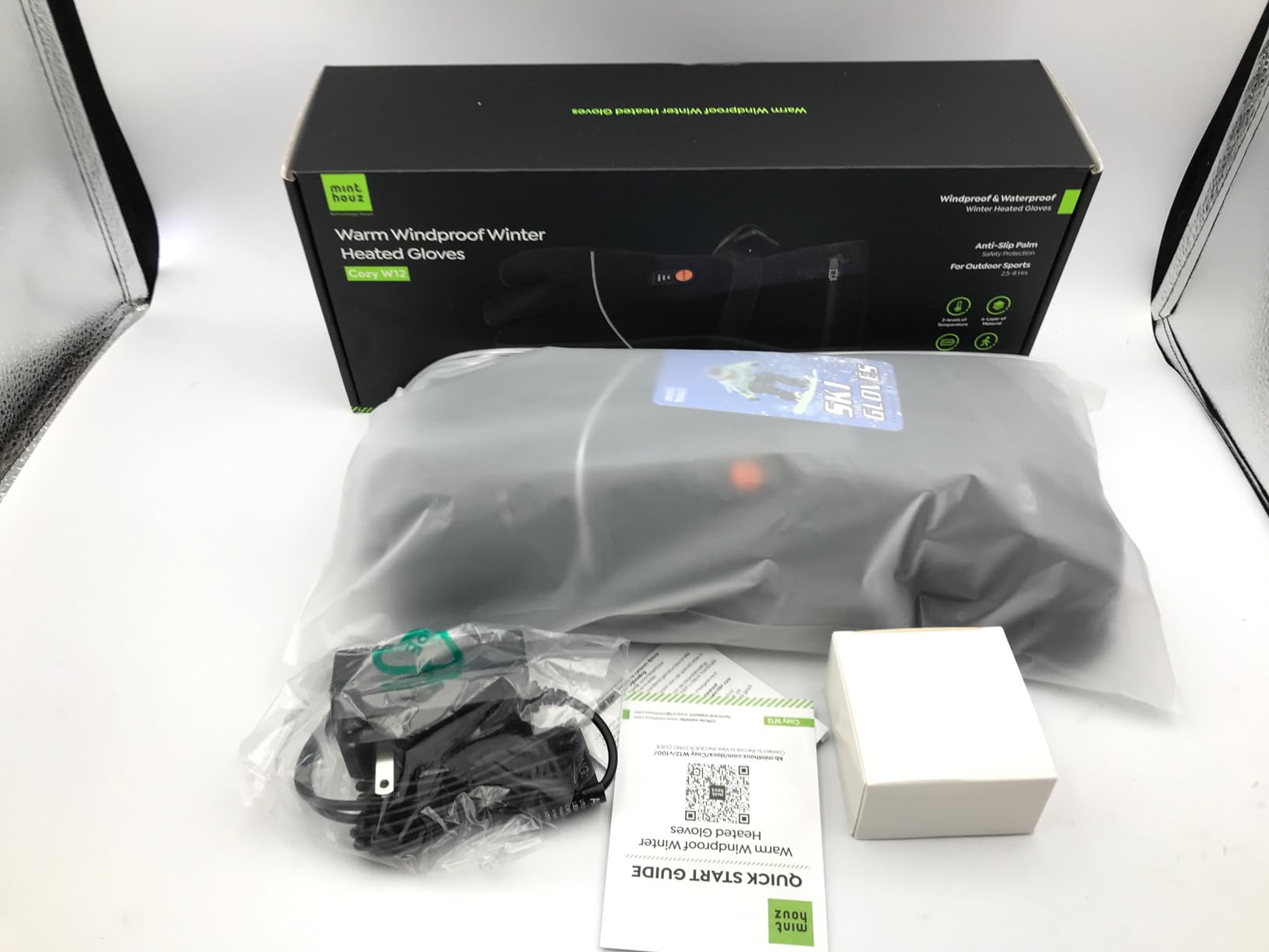 Minthouz Heated Gloves for Women Men, Rechargeable Heated Gloves with Touchscreen,Waterproof Electric Heating Gloves Warmer Gloves for Winter Skiing Outdoor Worker customer photo 2