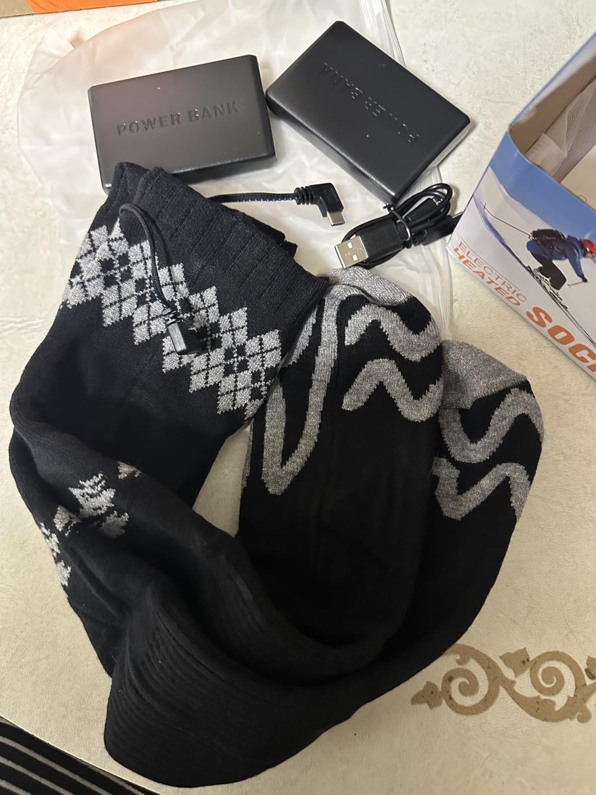 Heated Socks for Men Women, Rechargeable Electric Socks 5000mAh Battery with 4 Heating Levels 3D Heating for Skiing Hunting Riding Camping Hiking Fishing Cycling Outdoor Warm Winter Socks customer photo 1