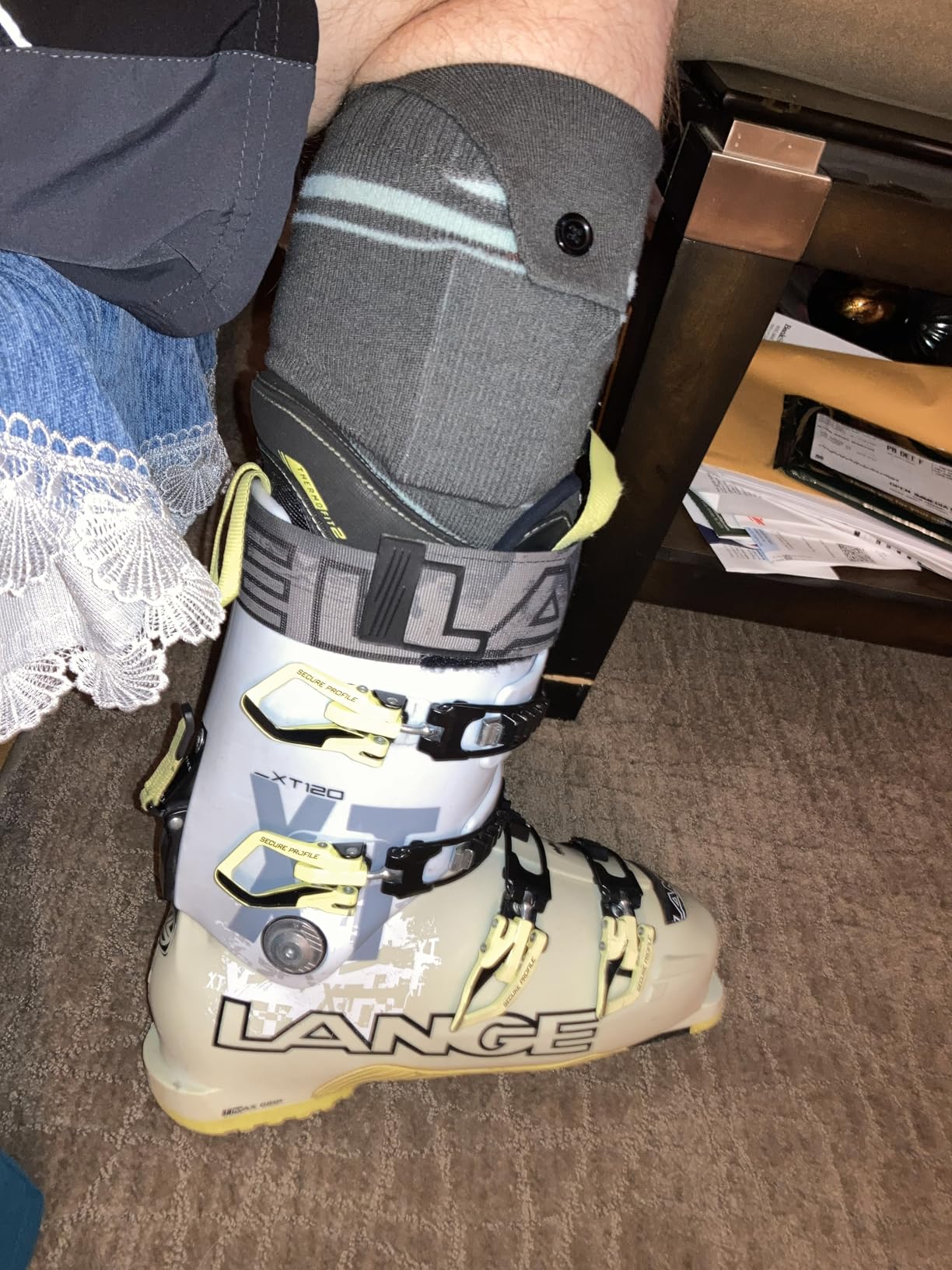 Merino Wool Heated Socks, 7.4V Rechargeable Battery Up to 10-Hour, APP-Controlled Electric Ski Socks for Men Women, Snowboarding, Hunting, Camping customer photo 1