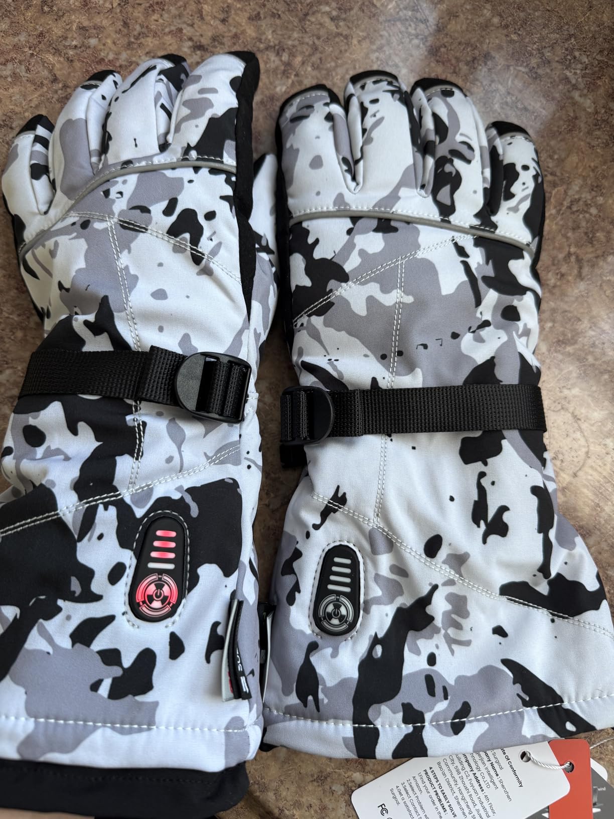 Heated Gloves for Men Women, 7.4V Battery Rechargeable with 2.5-Hour Fast Charging, Waterproof Electric Heated Ski Glove customer photo 1