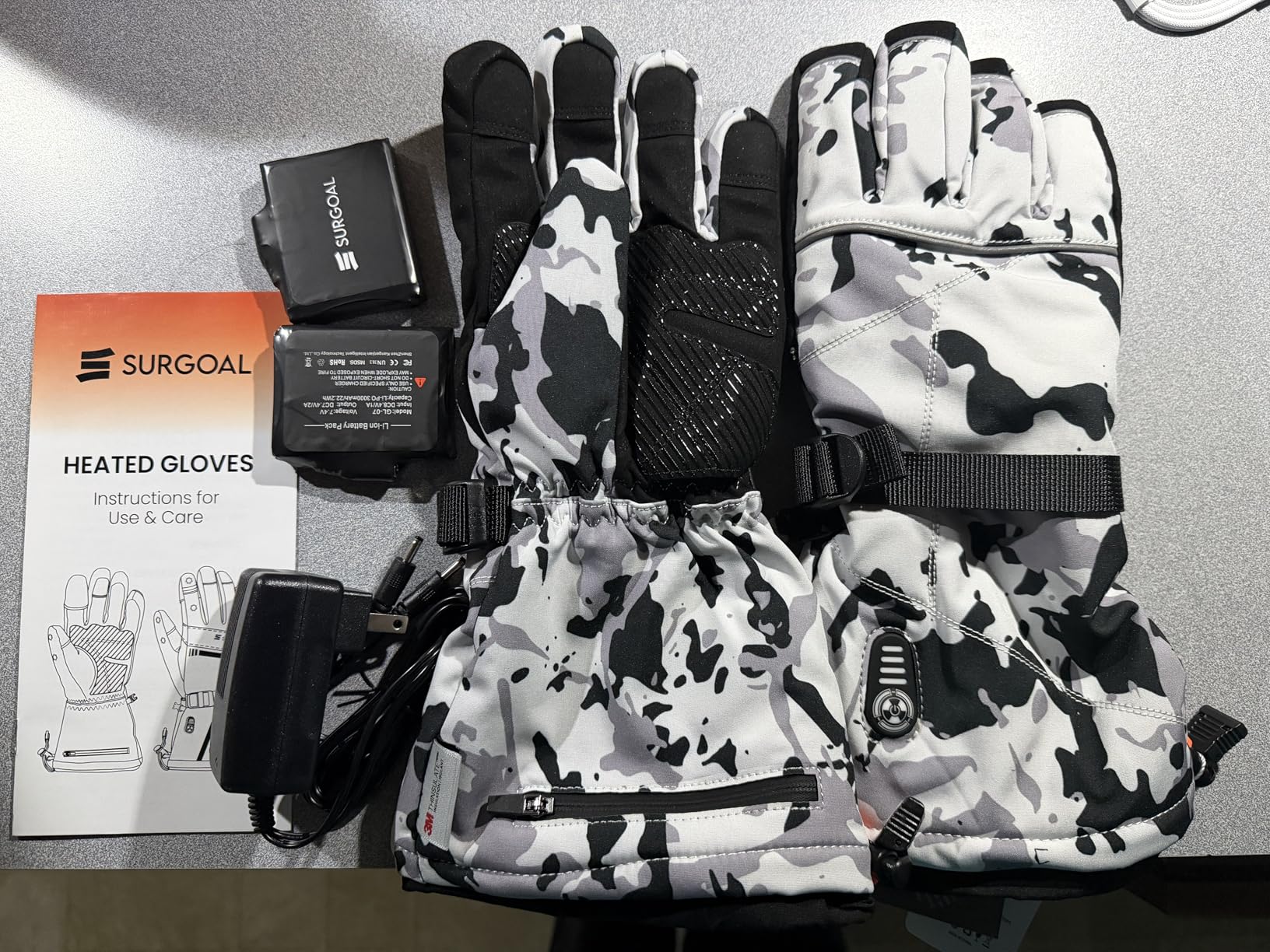 Heated Gloves for Men Women, 7.4V Battery Rechargeable with 2.5-Hour Fast Charging, Waterproof Electric Heated Ski Glove customer photo 2