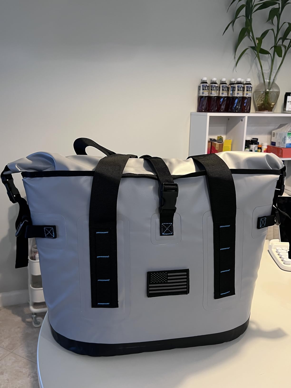 Vogano 40 Can Soft Cooler Bag - Insulated Leak-Proof Large Cooler Bag with Roll-Top Waterproof Seal | Portable Ice Chest for Camping, Beach, Travel, Picnics | 24HR Cold Retention customer photo 1