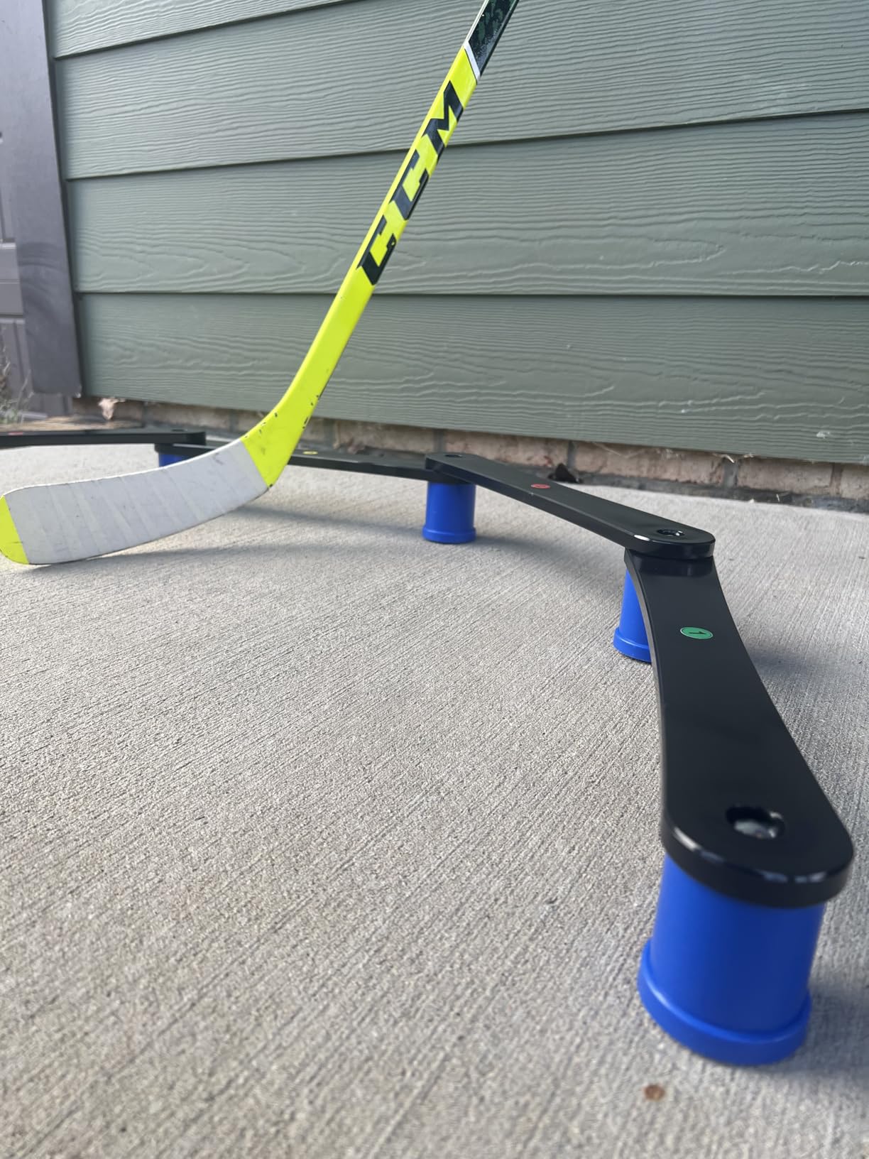 Hockey Training Equipment, Hockey Stickhandling Trainer for Puck Control and Coordination, Adjustable 5-7 Sections customer photo 2