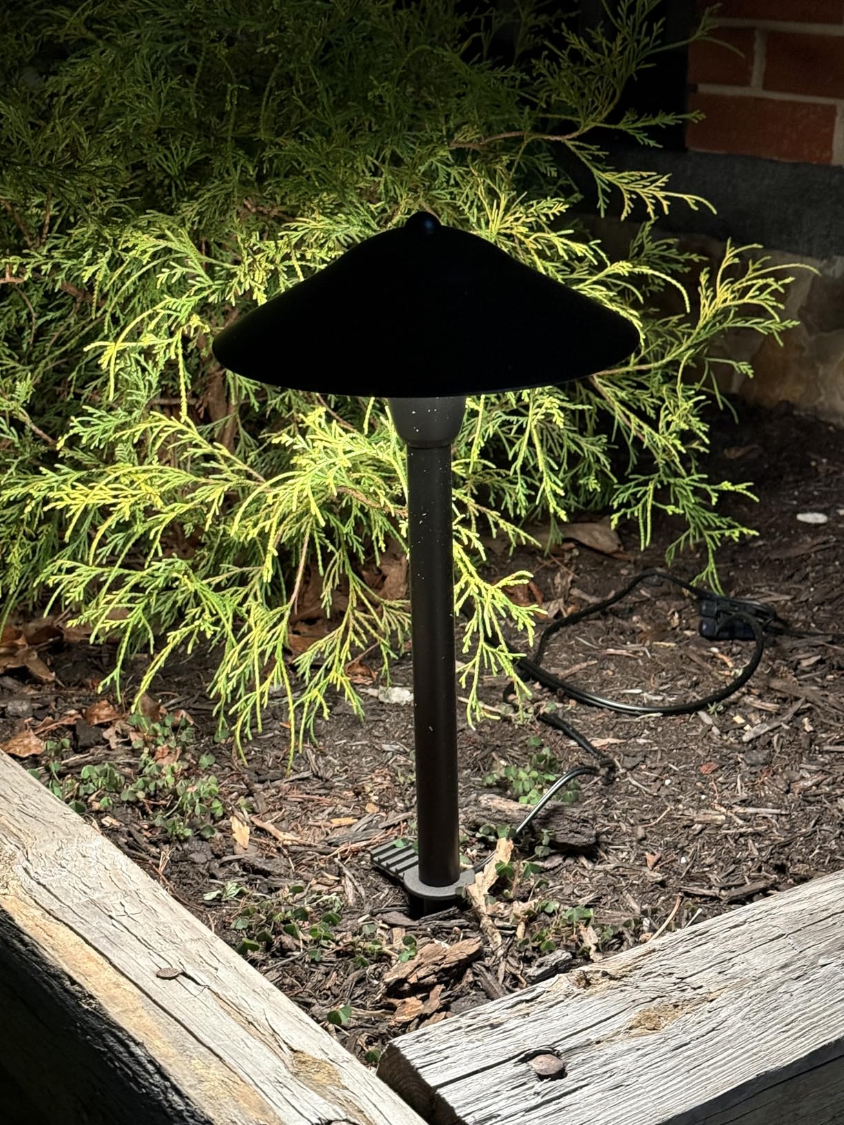 SUNVIE All-in-ONE Landscape Lighting Kit 6-Pack LED Outdoor Pathway Lights, 2-Pack Spotlights, 60W Transformer, 100FT 16/2 AWG Wire and Connectors Outdoor Landscape Lighting for Walkway Garden Yard customer photo 1