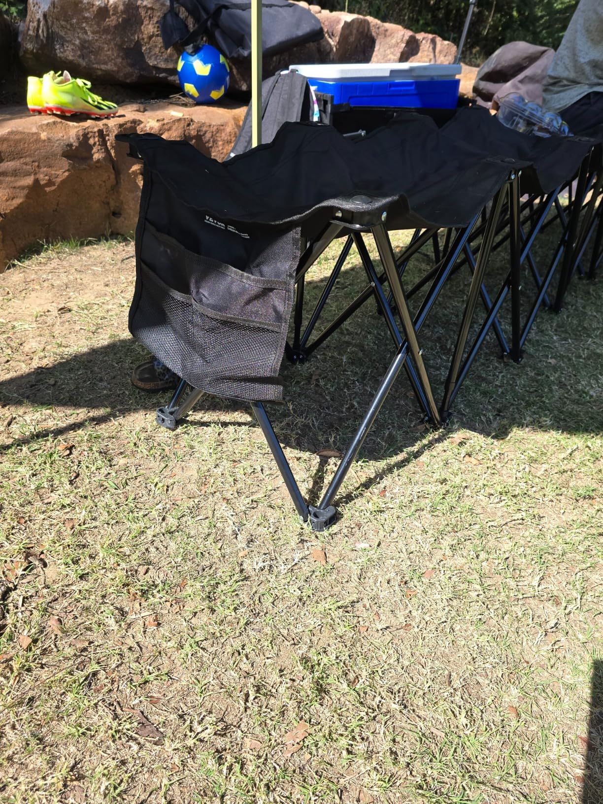 VEVOR Portable Folding Bench, 6 Seat Soccer Bench with Storage Pockets Cup Holders & Carrying Bag, Lightweight Sideline Seating with Sunshade for Football, Baseball, Camping, Outdoor Events, Black customer photo 2