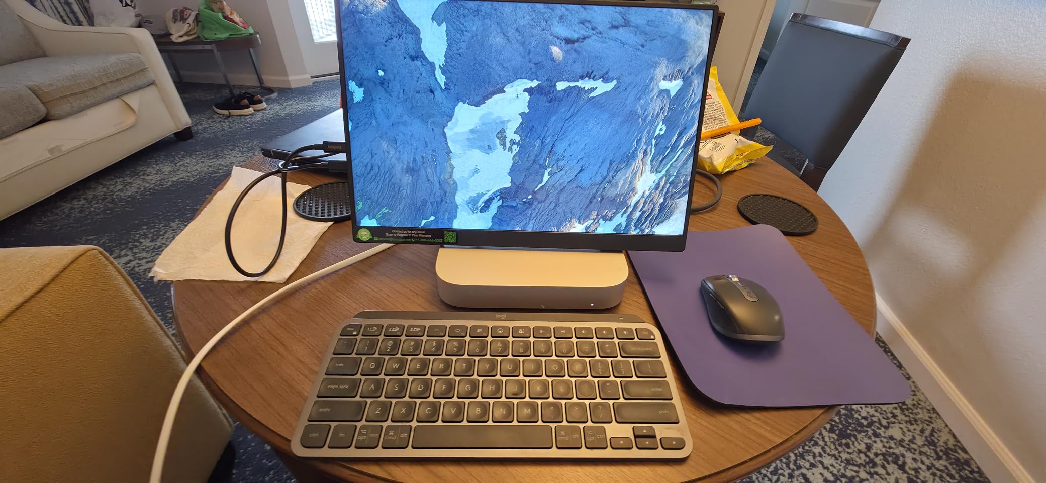 cocopar Portable Monitor 15.6 Inch 4K UHD 60Hz 145% sRGB Travel Monitor with Speaker HDMI USB-C Second Screen for Laptop MacBook Surface PC Xbox PS4/5, VESA Mountable, with Kickstand customer photo 2