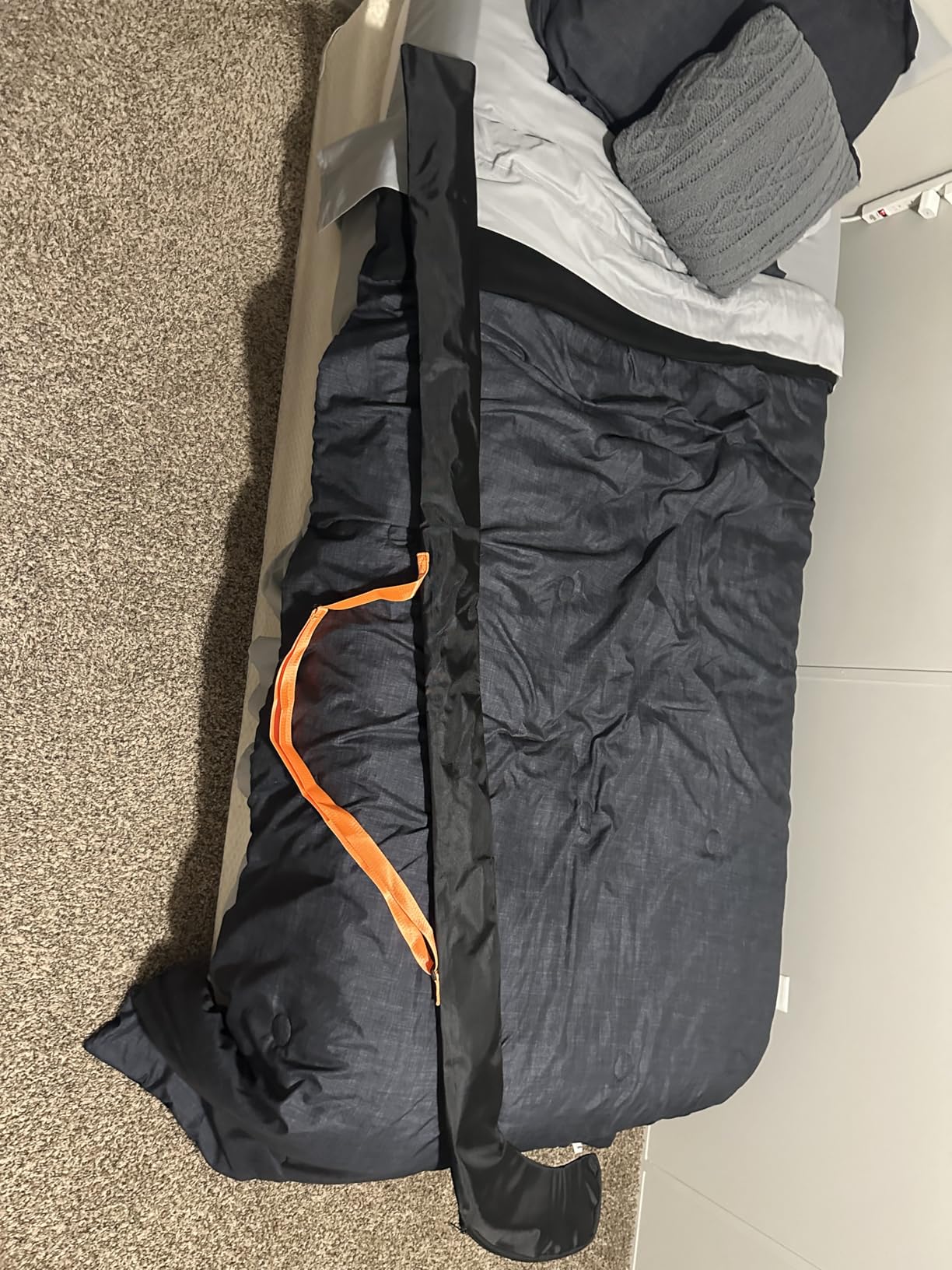 TOBWOLF Hockey Stick Bag, 600D Wear-resistant Oxford Ice Hockey Stick Bag for Flying - Fits Up to 2 Senior Sticks of Various Sizes, Adjustable Padded Shoulder Strap for Easy Transport to Rink customer photo 2