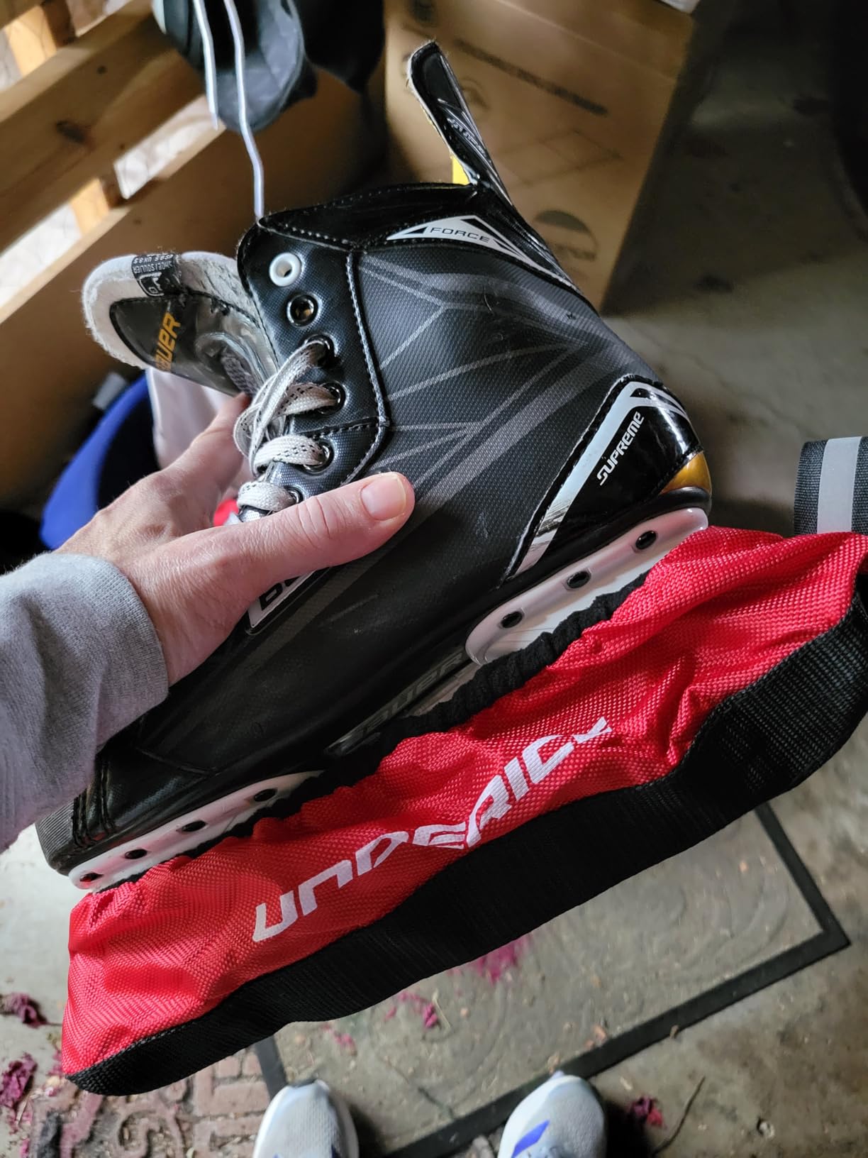 UICE Ice Skate Guards, Skate Blade Cover for Hockey Skate, Figure Skate Guards, Hockey Gift for Youth and Adult (Blue, Junior) customer photo 2