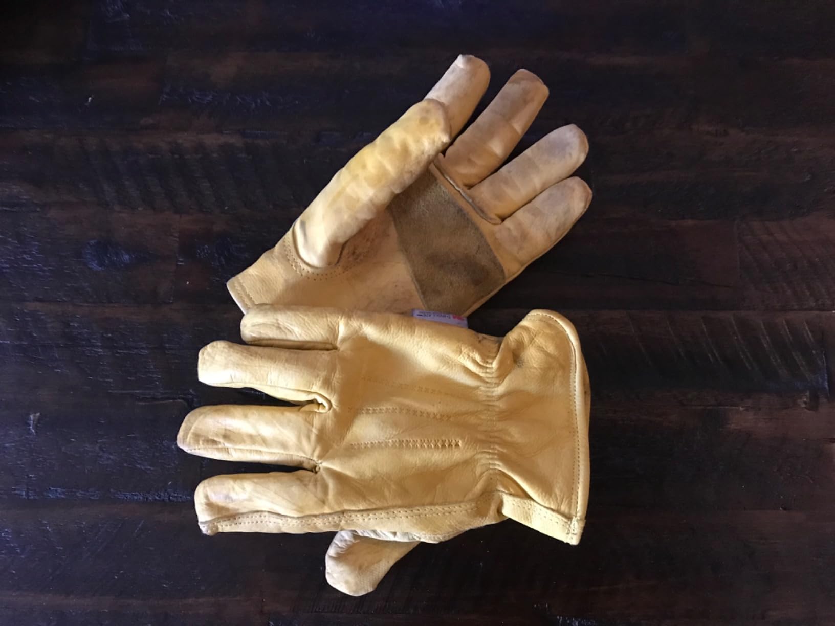 Wells Lamont Insulated Leather Work Gloves for Men - Full Grain Cowhide - 3M Thinsulate Insulation, Fleece Lined - Ergonomic Fit - Ideal for Construction - Durable Winter Protection - Large, 1108L customer photo 1