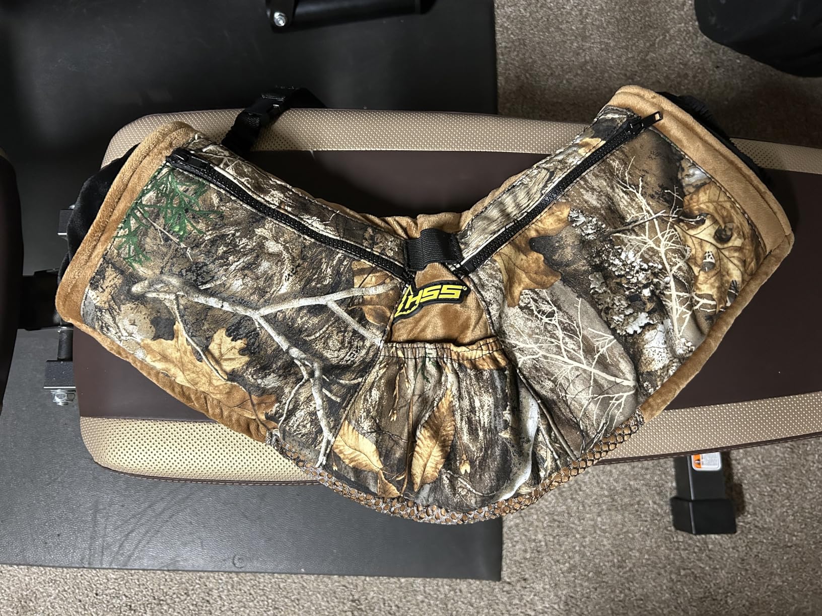 Hunter Safety System Muff-Pak: Polar Fleece Hand Warmer, Front and Back Pockets, Ergonomically Correct Hunting Gear, Perfect for Hunting or Camping customer photo 1