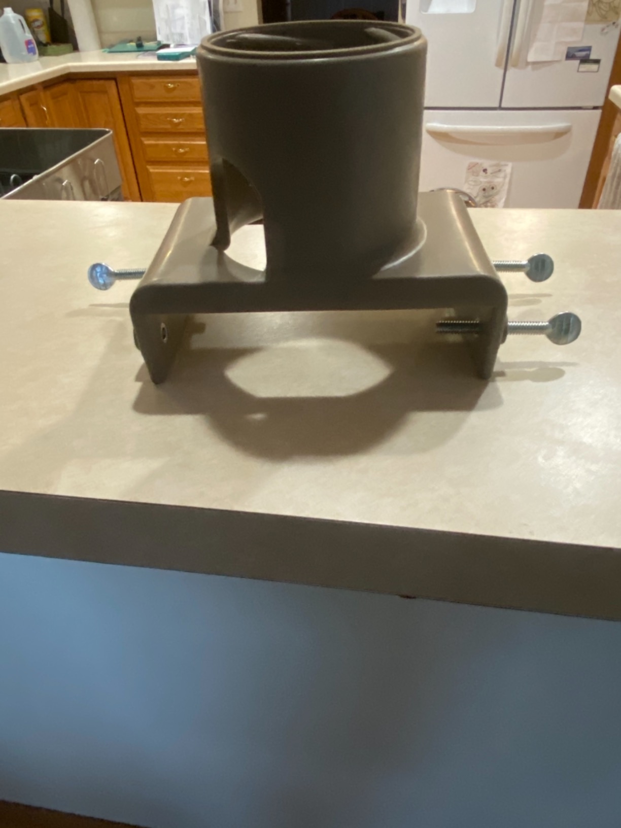 Farm Innovators 150 Watt Outdoor Plastic Heated Birdbath with Twist Deck Mount, Hidden Electrical Connection, and Internal Thermostat, Tan customer photo 2