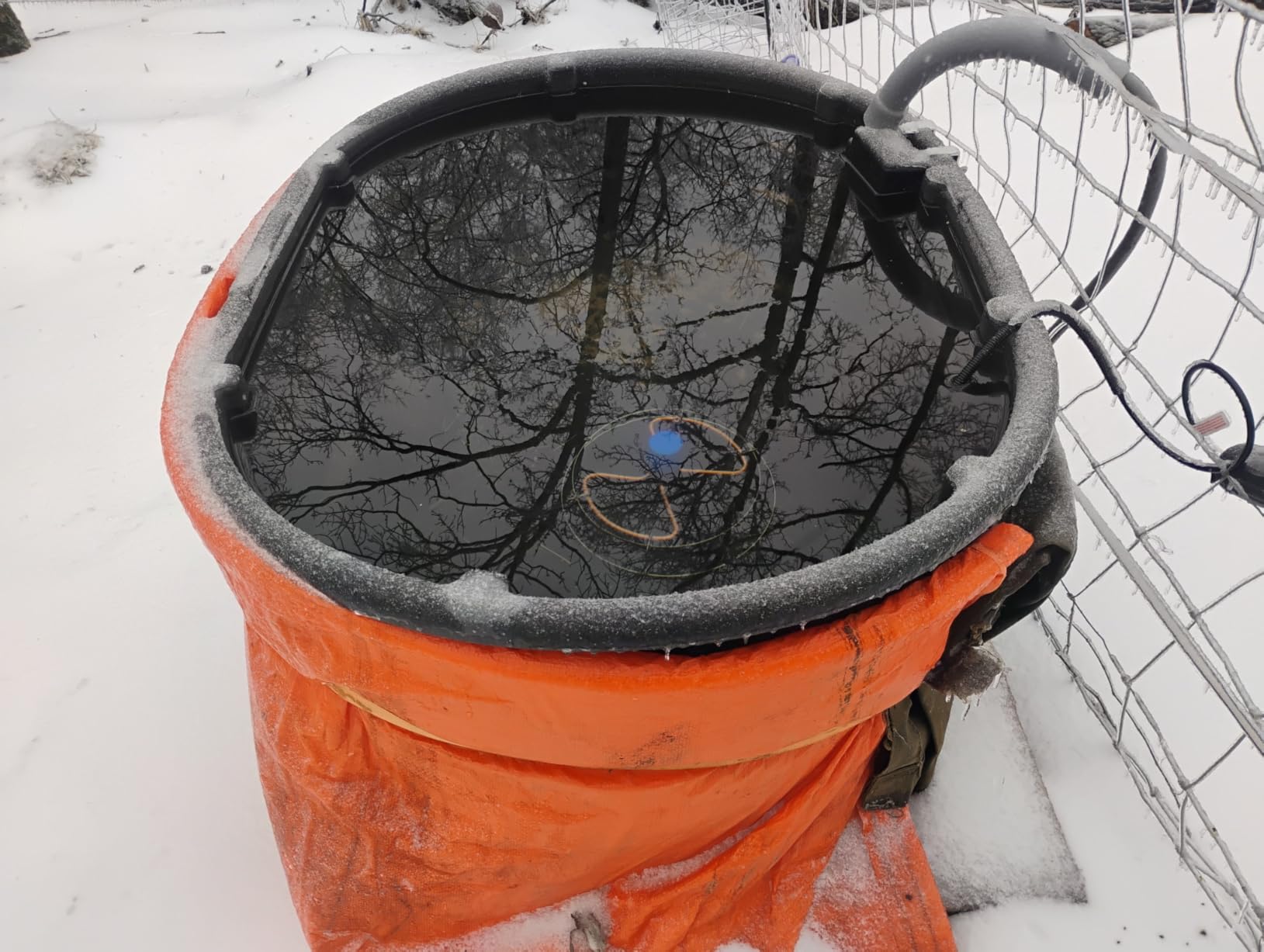 API Stock Tank Deicer and Water Heater, Sinking Pond De-Icer, Livestock Stock Tank De-Icer, 1500 Watt customer photo 1