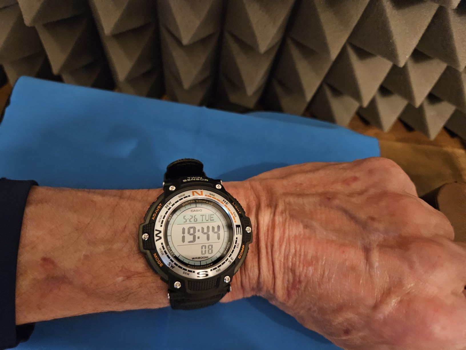 Casio SGW100 Series Digital Watch & Compass, 200M WR, Twin Sensor for Direction & Temperature customer photo 1