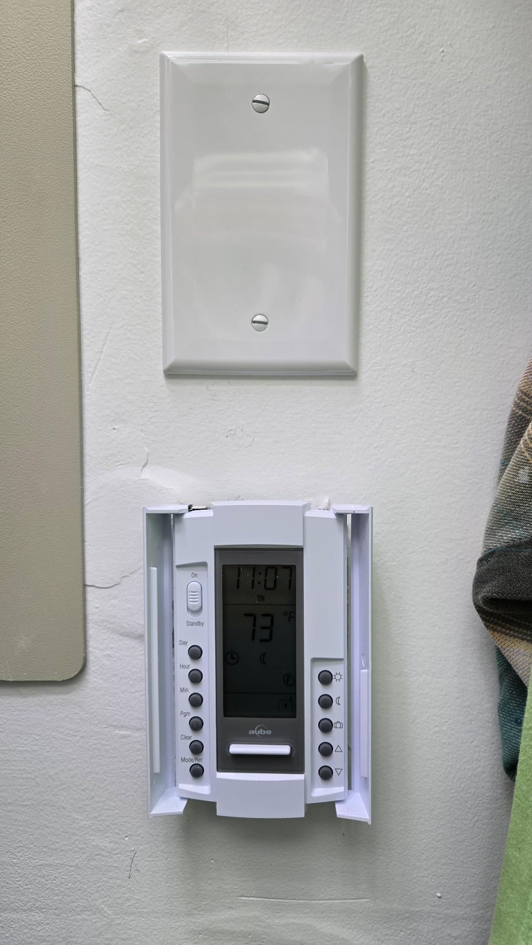 Aube Technologies TH115-A-120S 7-Day Programmable Line Voltage Thermostat for Electric Heating customer photo 1