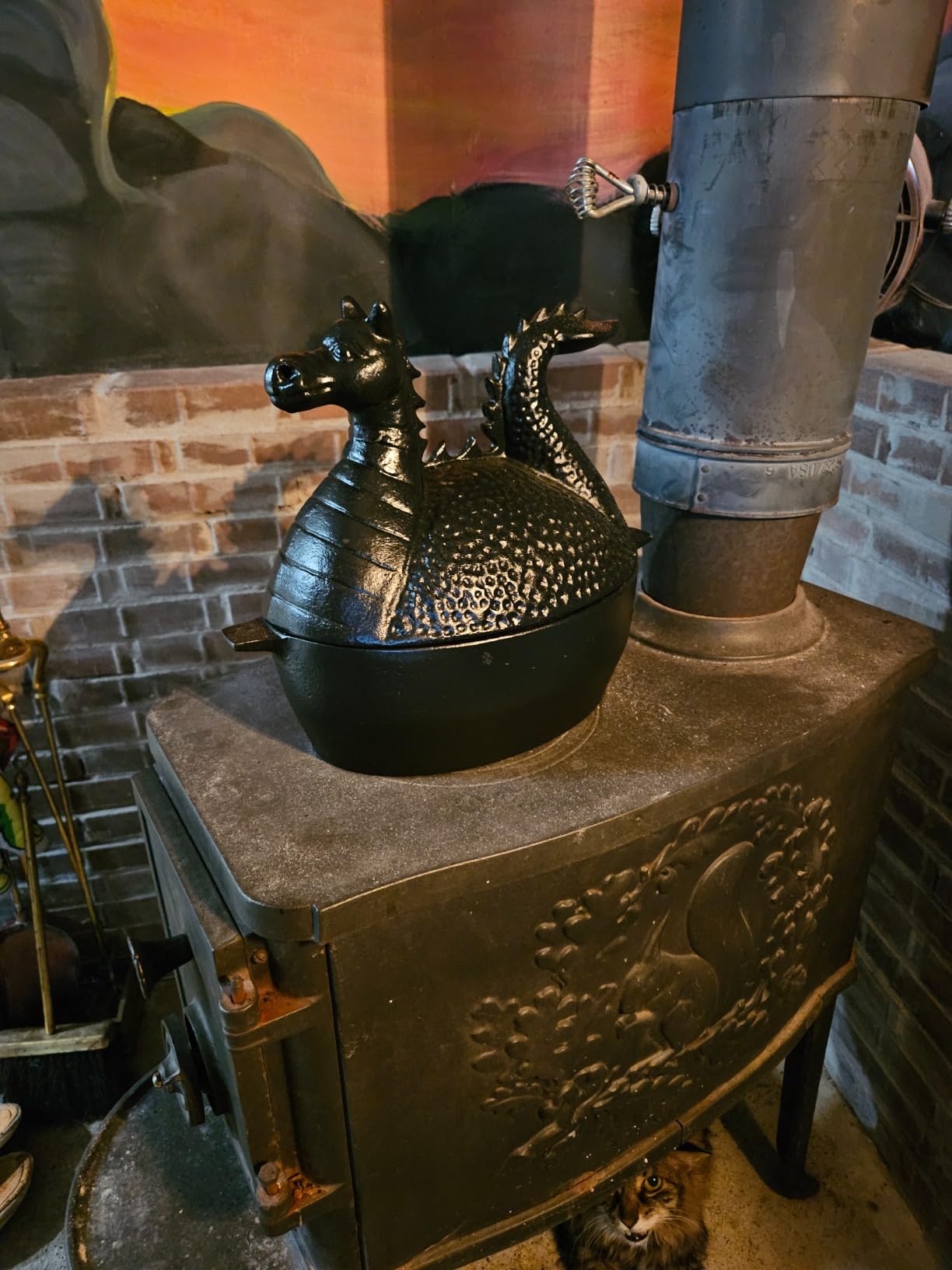 Plow & Hearth Dragon Wood Stove Steamer | Cast Iron Fireplace Humidifier | Matte Black | Rust Resistant | Functional Kettle Alternative | 2.75 QT Capacity customer photo 2