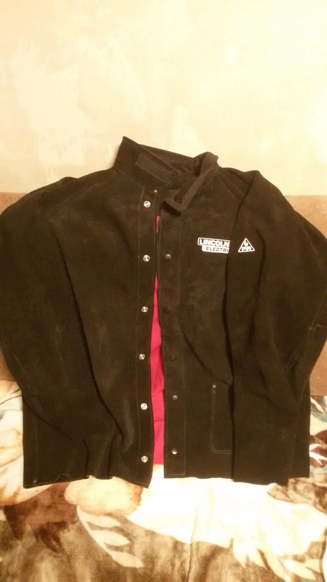 Lincoln Electric Heavy Duty Leather Welding Jacket | Ideal for High Amperage or Out of Position Welding | Medium | K2989-M,Black/Red customer photo 1
