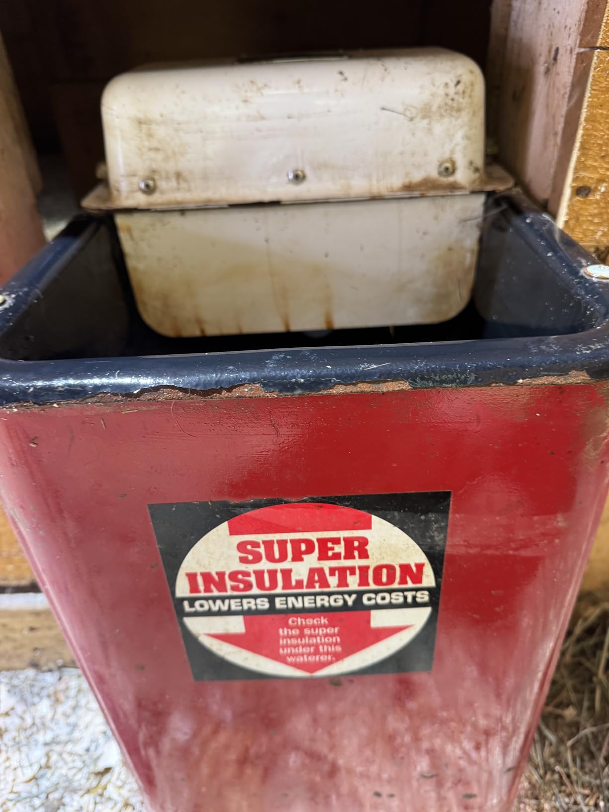 Brower Super Insulated Electric Heated Livestock Waterer with Extra Thick Polyurethane Foam, Double Trough Design customer photo 2