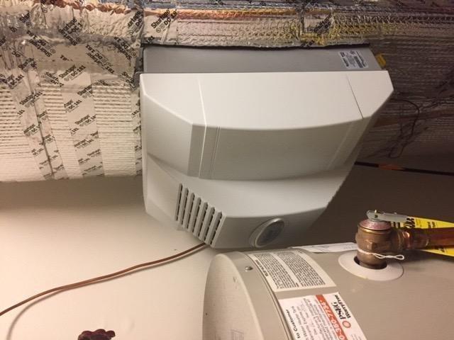 AprilAire 700M Whole-House Fan Powered Humidifier, Manual Control, Large Capacity, Up to 5,300 Sq. Ft., 18GPD customer photo 1