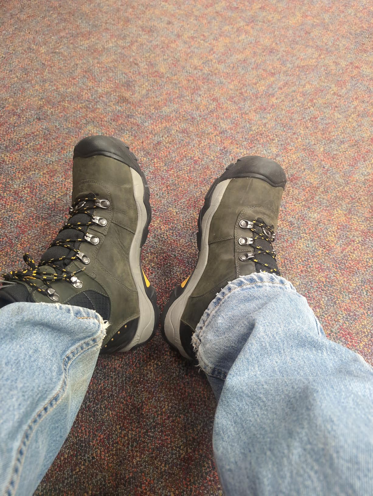 Men's Revel III Mid Height Waterproof Insulated Hiking Boot customer photo 1