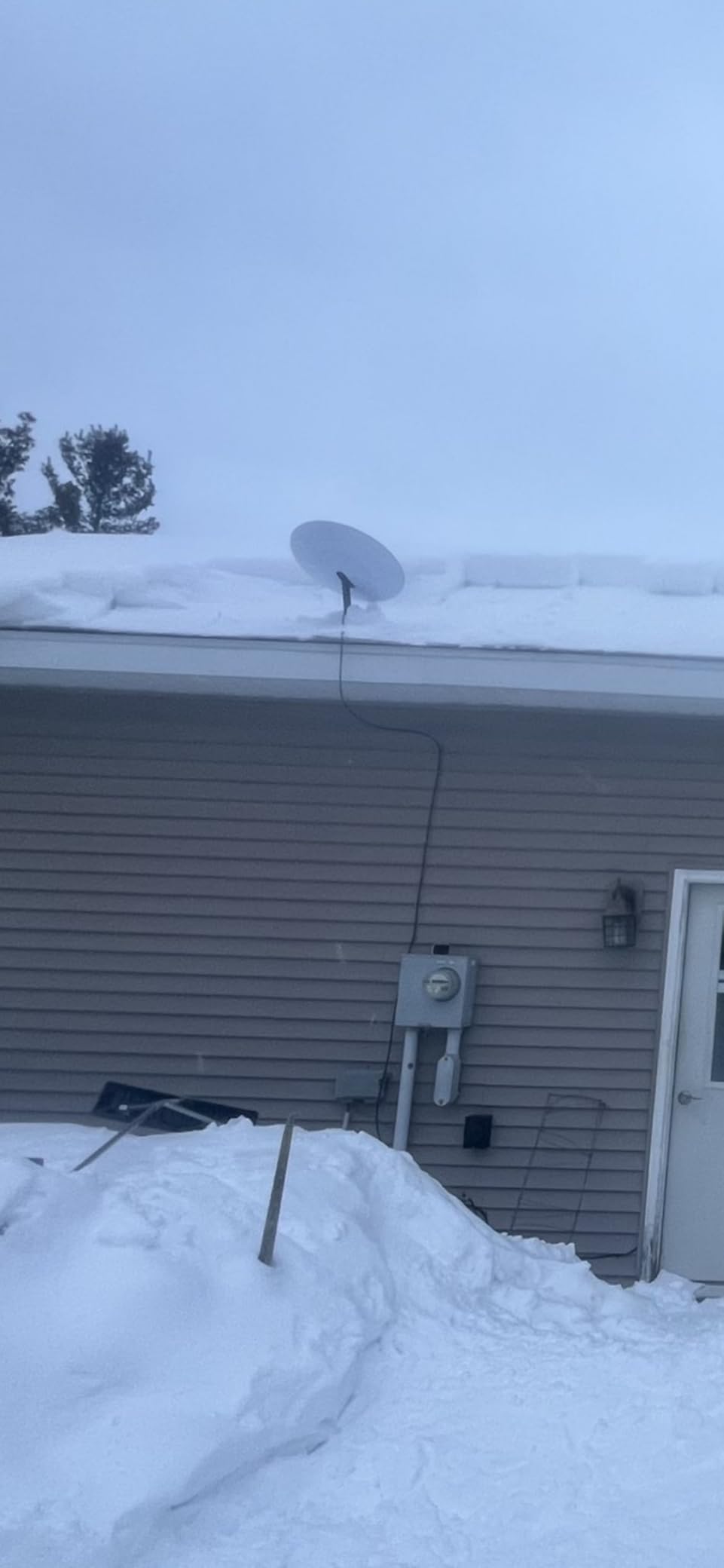 Avalanche! AVA750, Easy and Quick Snow Roof Rake for Snow Removal, Heavy-Duty Slide, Cut and Tear Resistant, Built-in Wheels Prevent Damage, Made in The USA customer photo 2