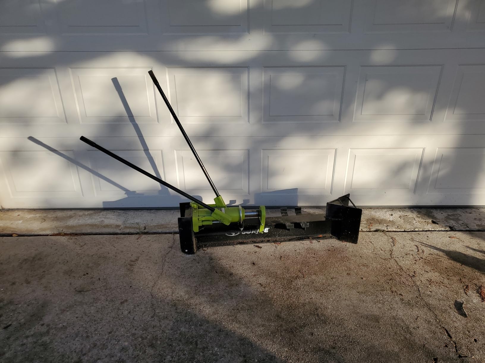 Sun Joe Cordless Manual Hydraulic Steel Beam Log Splitter, Portable and Compact, 10 Ton Capacity customer photo 1