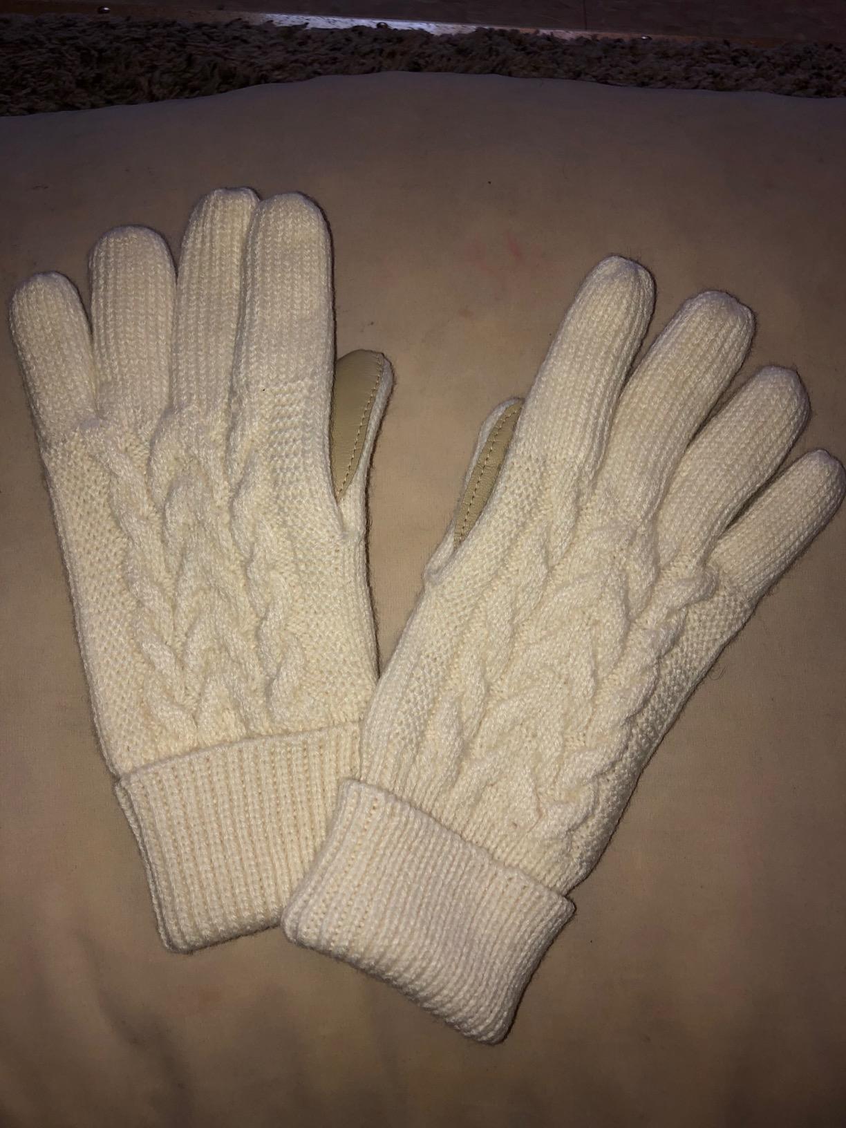 isotoner Women's Touchscreen Cable Knit Sherpasoft Gloves customer photo 2