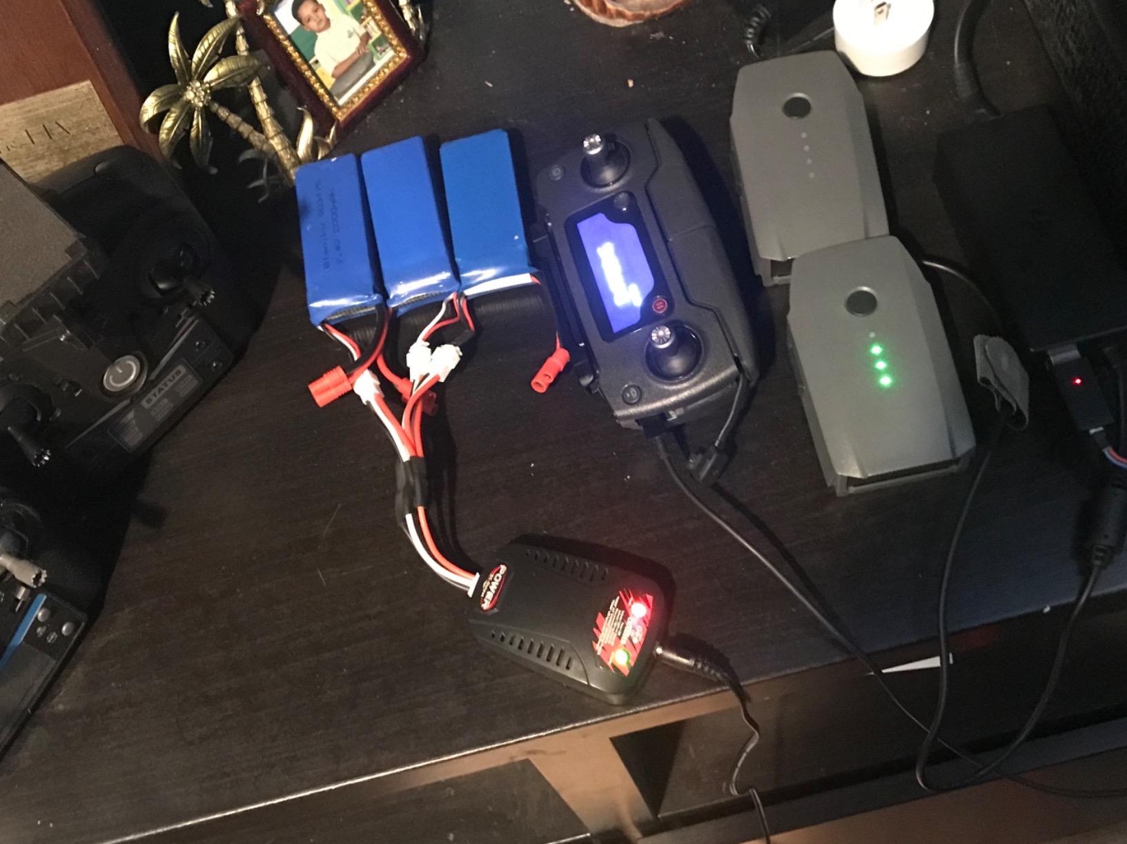 Blomiky 2 Pack 7.4V 2000mAh Lipo Battery Banana Connector Plug and Cable Replacement for DRC-446 and Syma X8C X8W Quadcopter customer photo 1