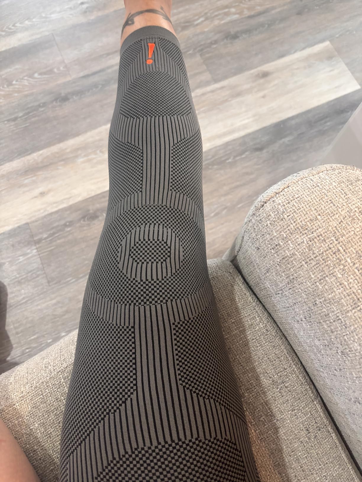 Incrediwear Leg Sleeve - Infrared Full Leg Sleeves for Women and Men Supporting Pain Relief, Swelling, Muscle Recovery, Post-Op, Lymphedema, ACL Recovery (Charcoal, Large) customer photo 2
