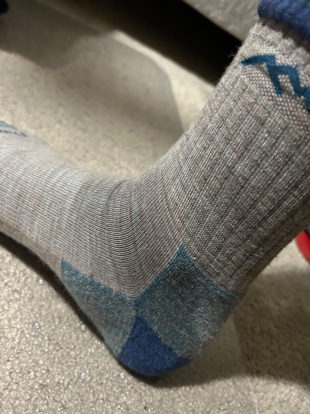 Darn Tough Men's Hiker Midweight Micro Crew Sock (Style 1466) customer photo 2