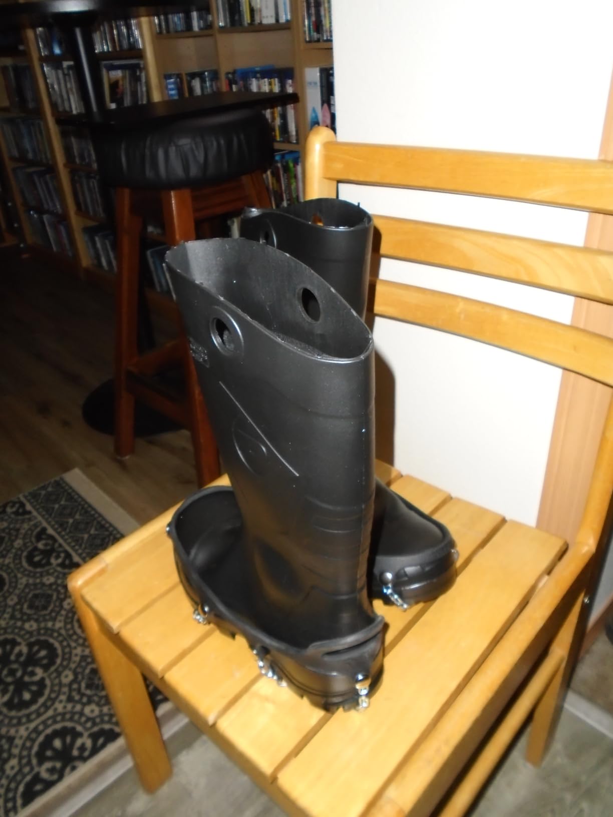 Yaktrax Traction Chains for Walking on Ice and Snow (Pair) customer photo 2