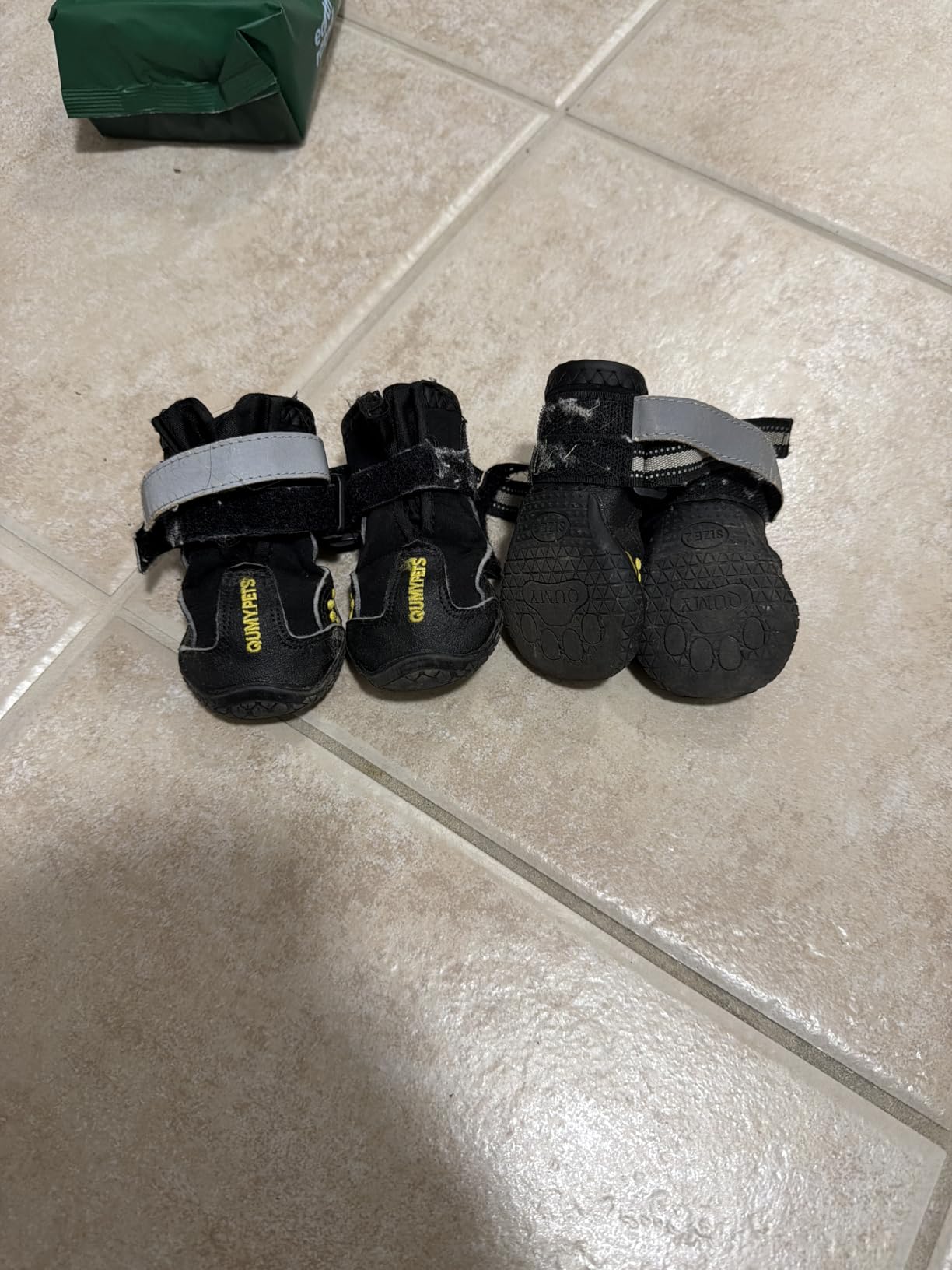 QUMY Dog Shoes for Large Dogs, Medium Dog Boots & Paw Protectors for Winter Snowy Day, Water-Resistant, Skid-Resistant Sole customer photo 1